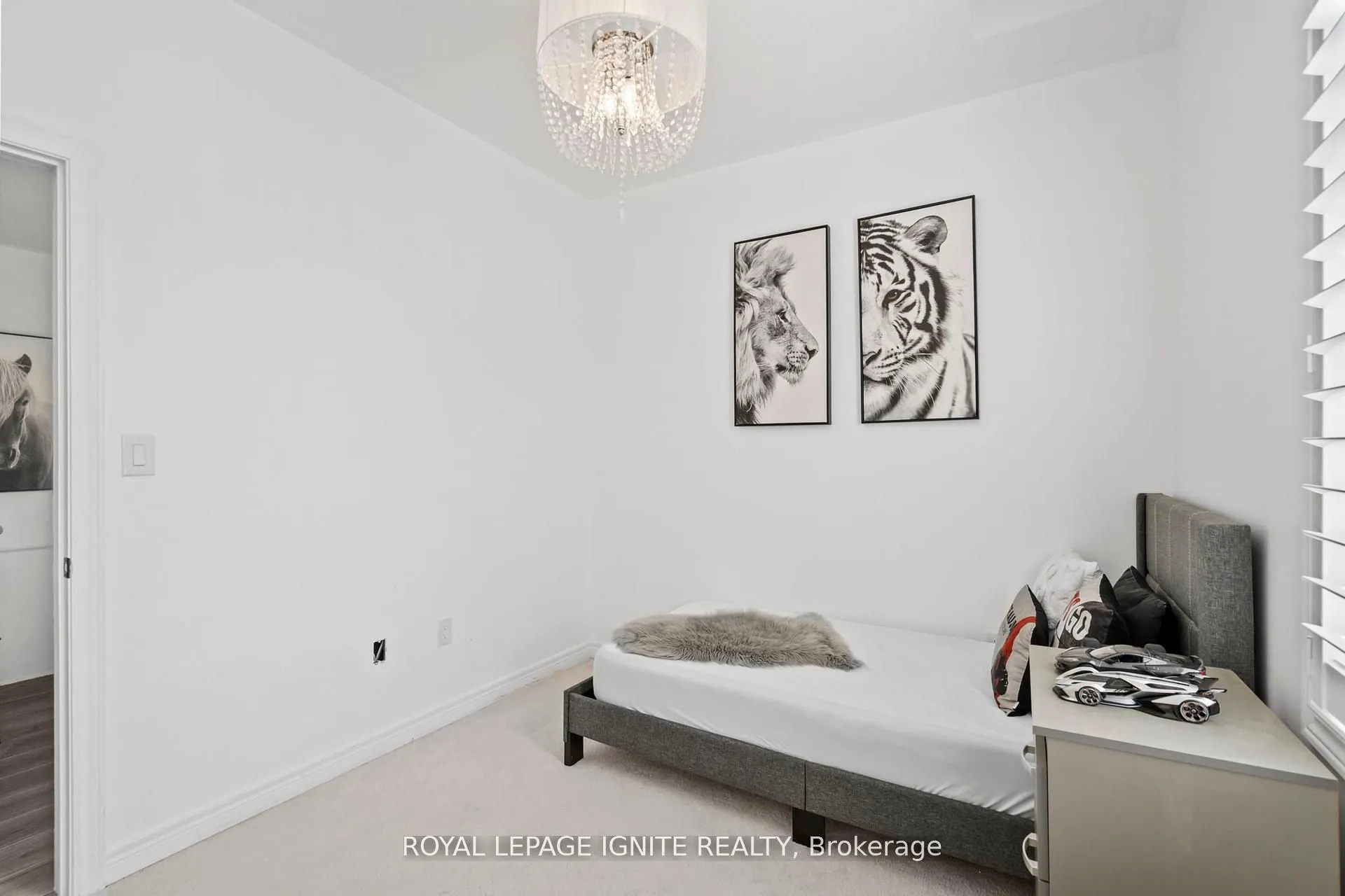 4 Great Falls Boulevard