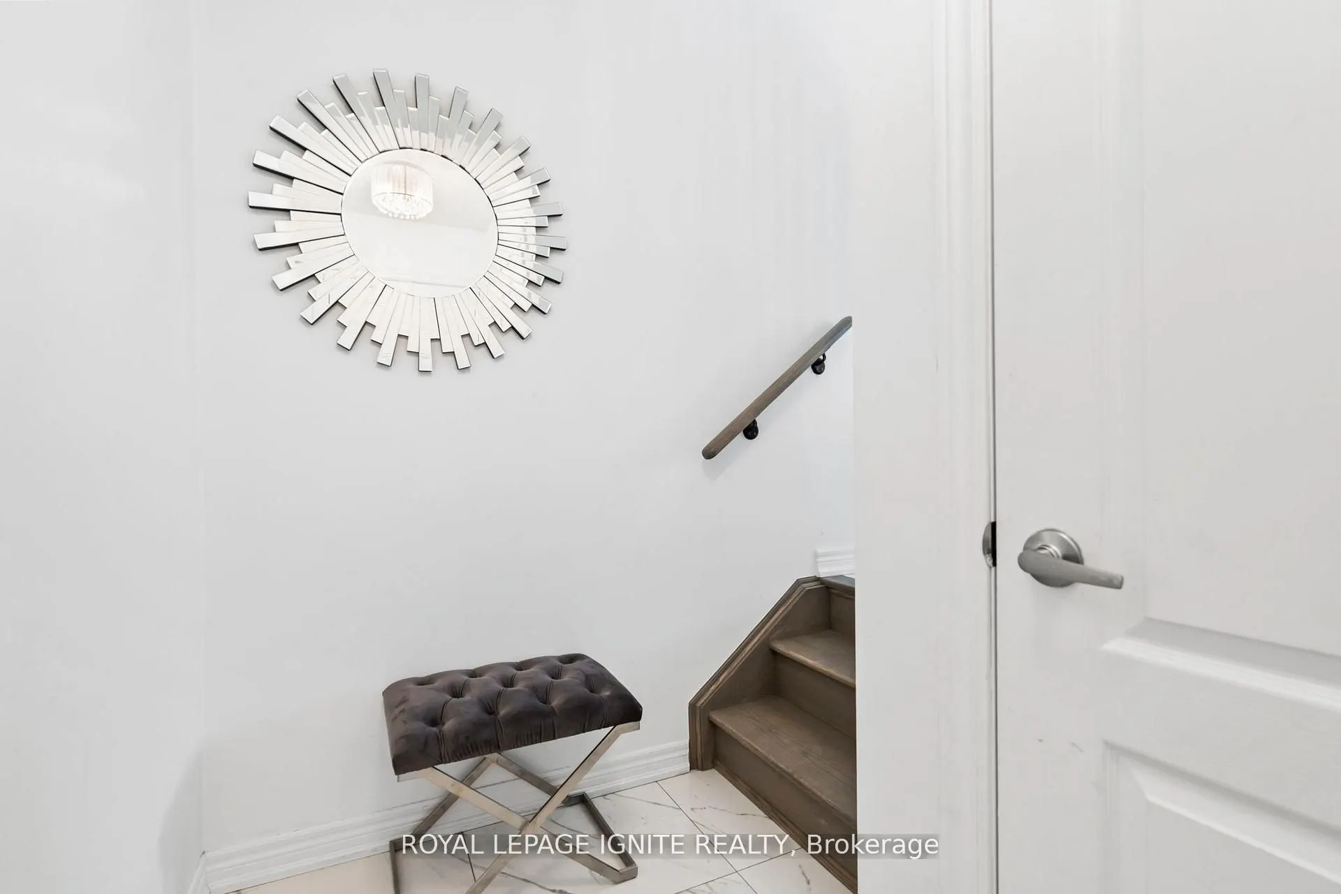 4 Great Falls Boulevard