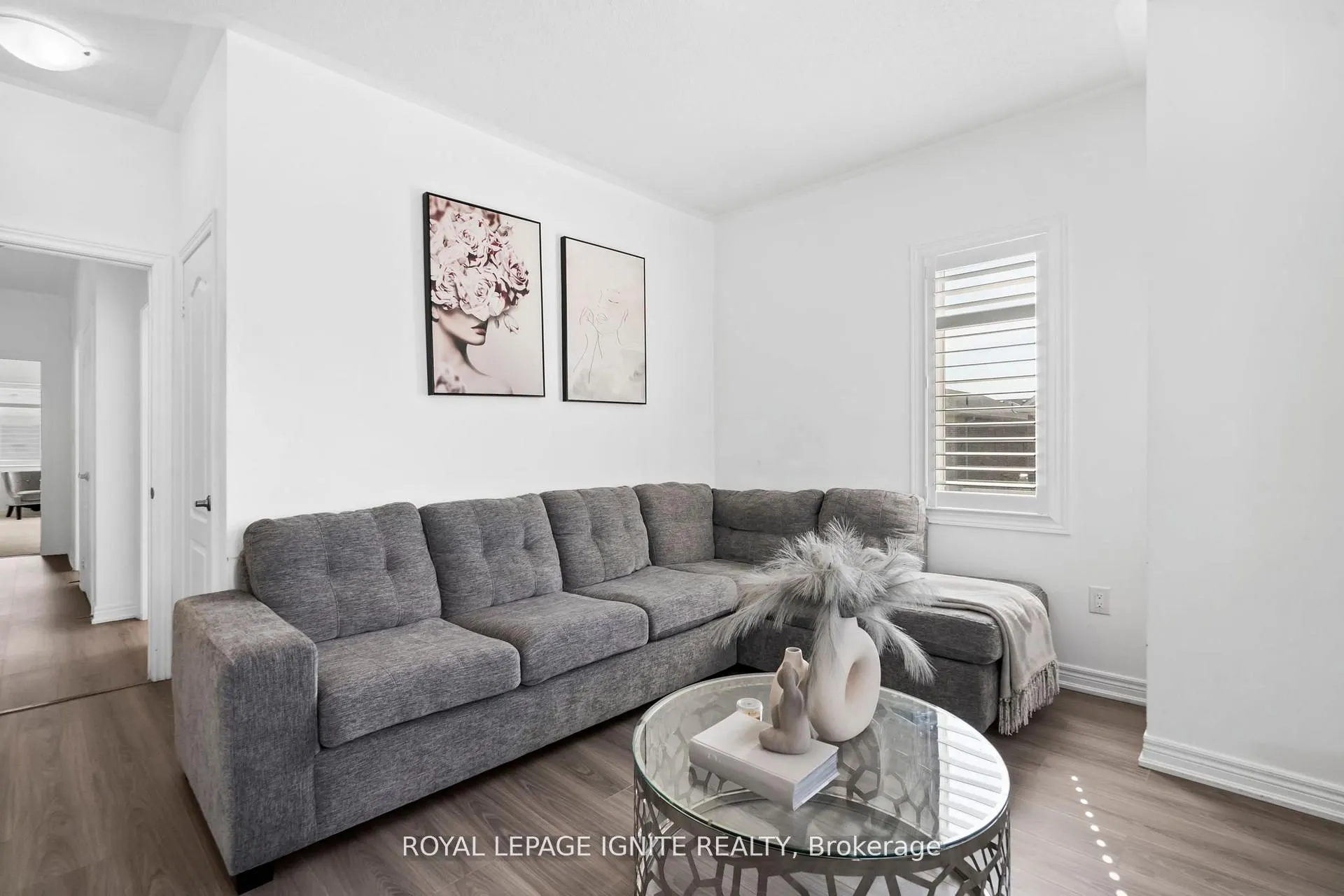 4 Great Falls Boulevard