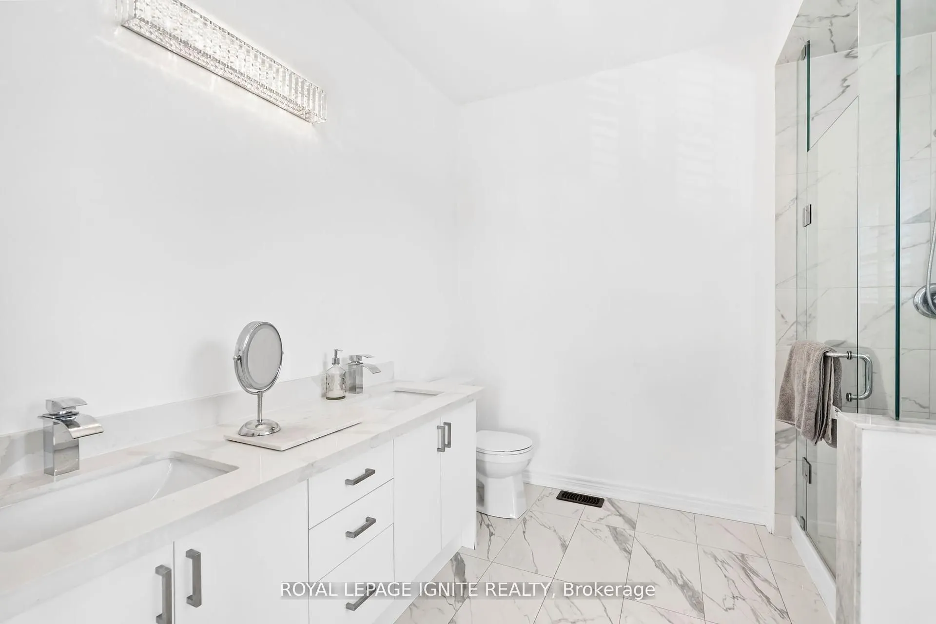 4 Great Falls Boulevard