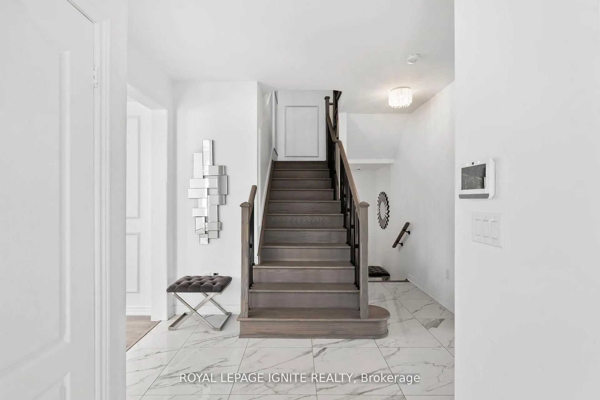 4 Great Falls Boulevard