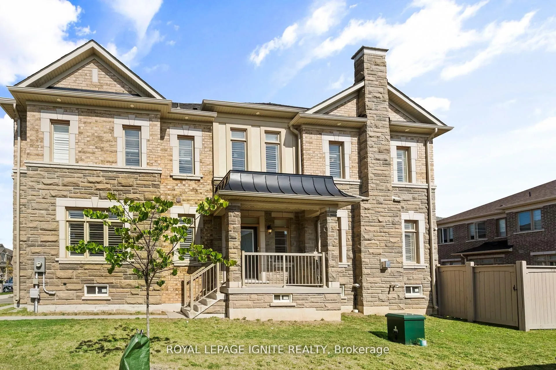 4 Great Falls Boulevard