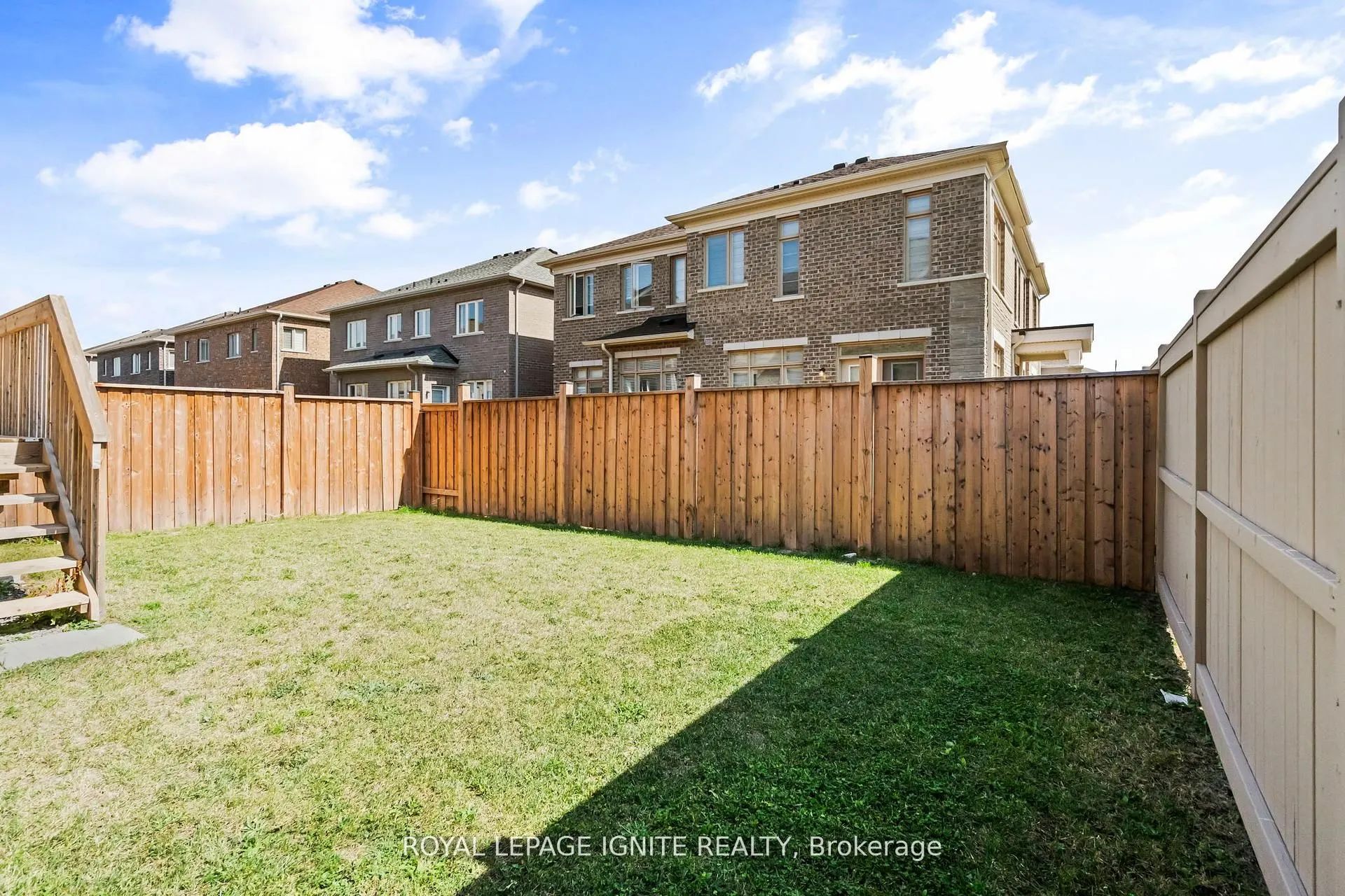 4 Great Falls Boulevard