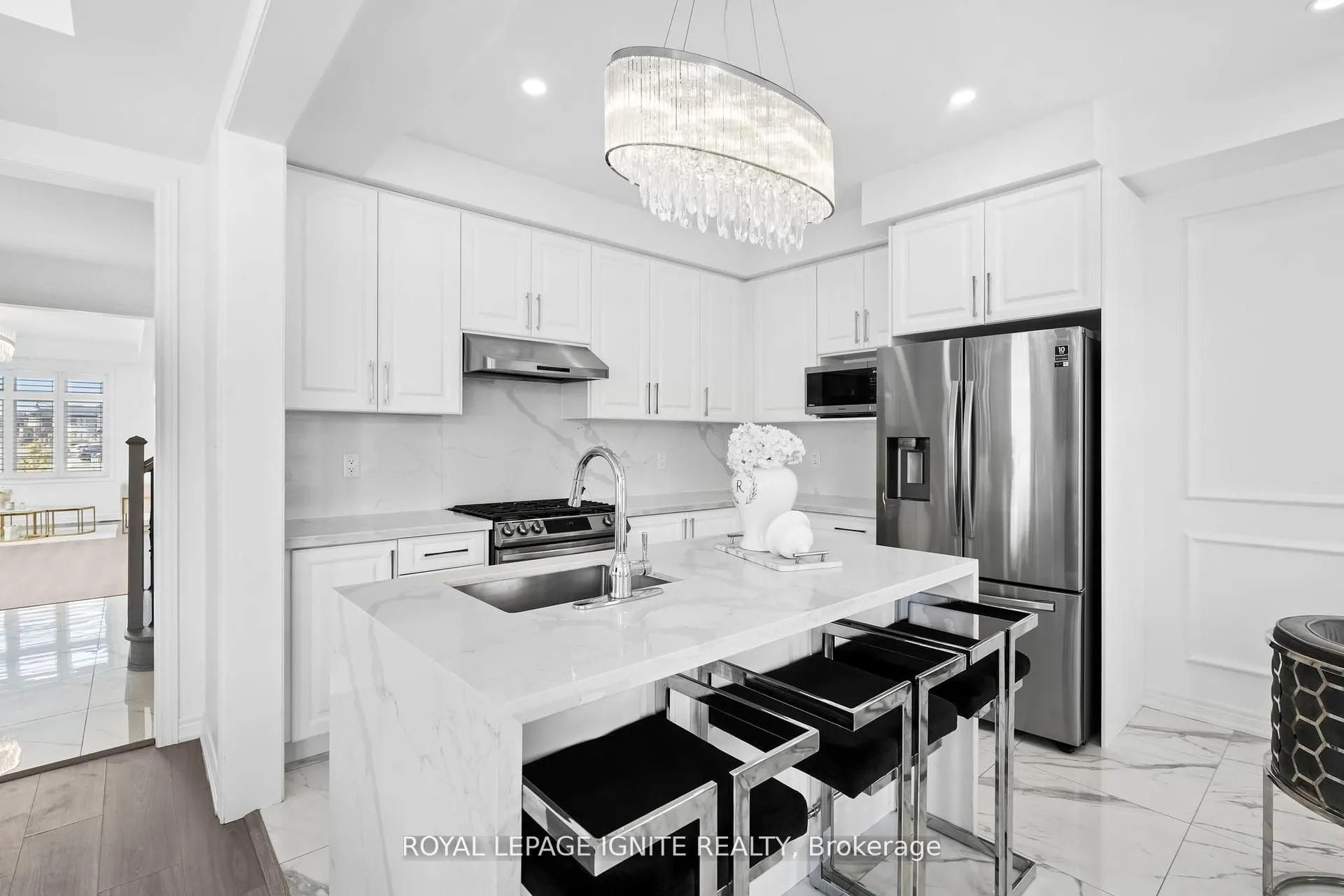 4 Great Falls Boulevard