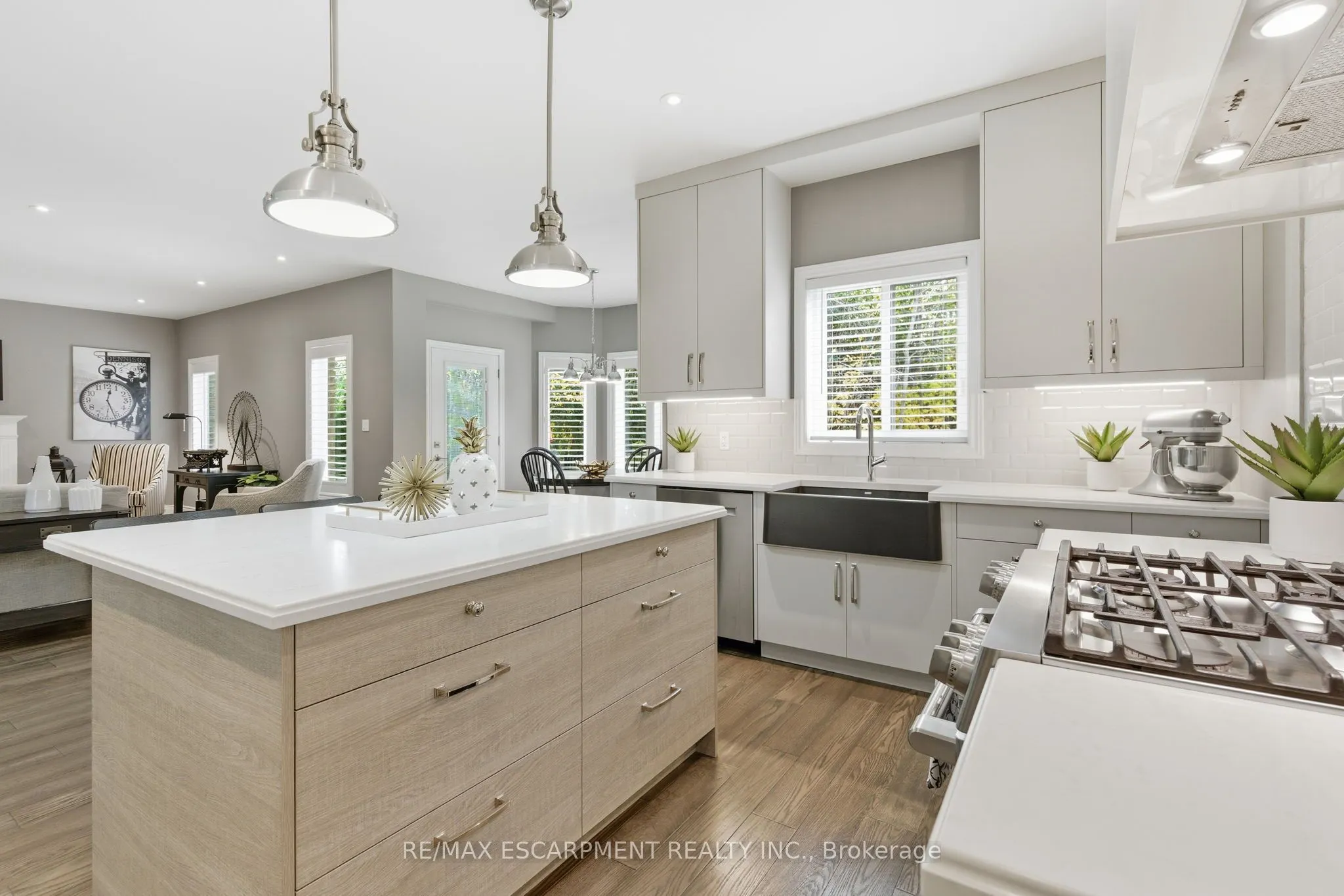 32 Hinrichs Crescent