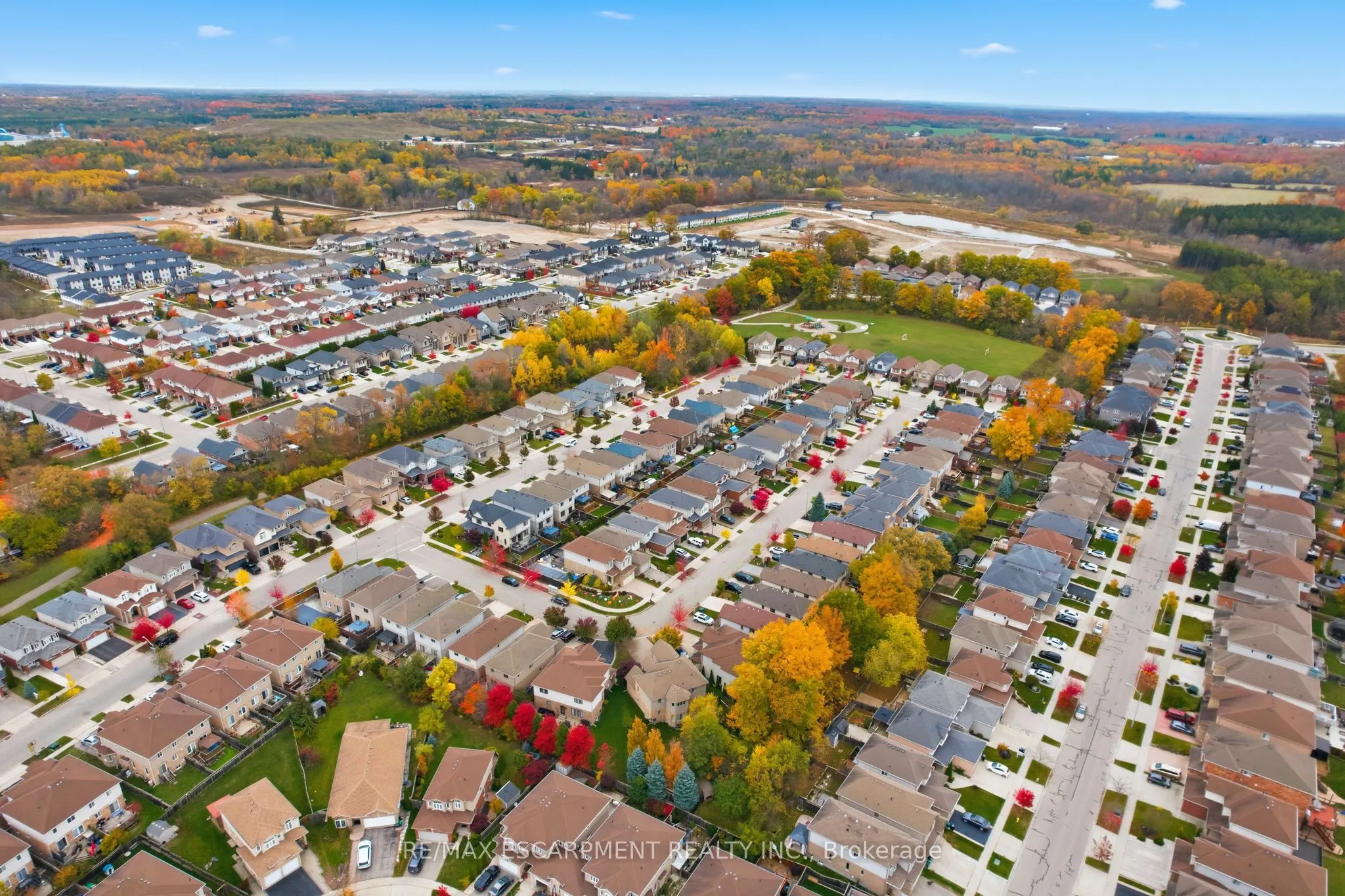 32 Hinrichs Crescent