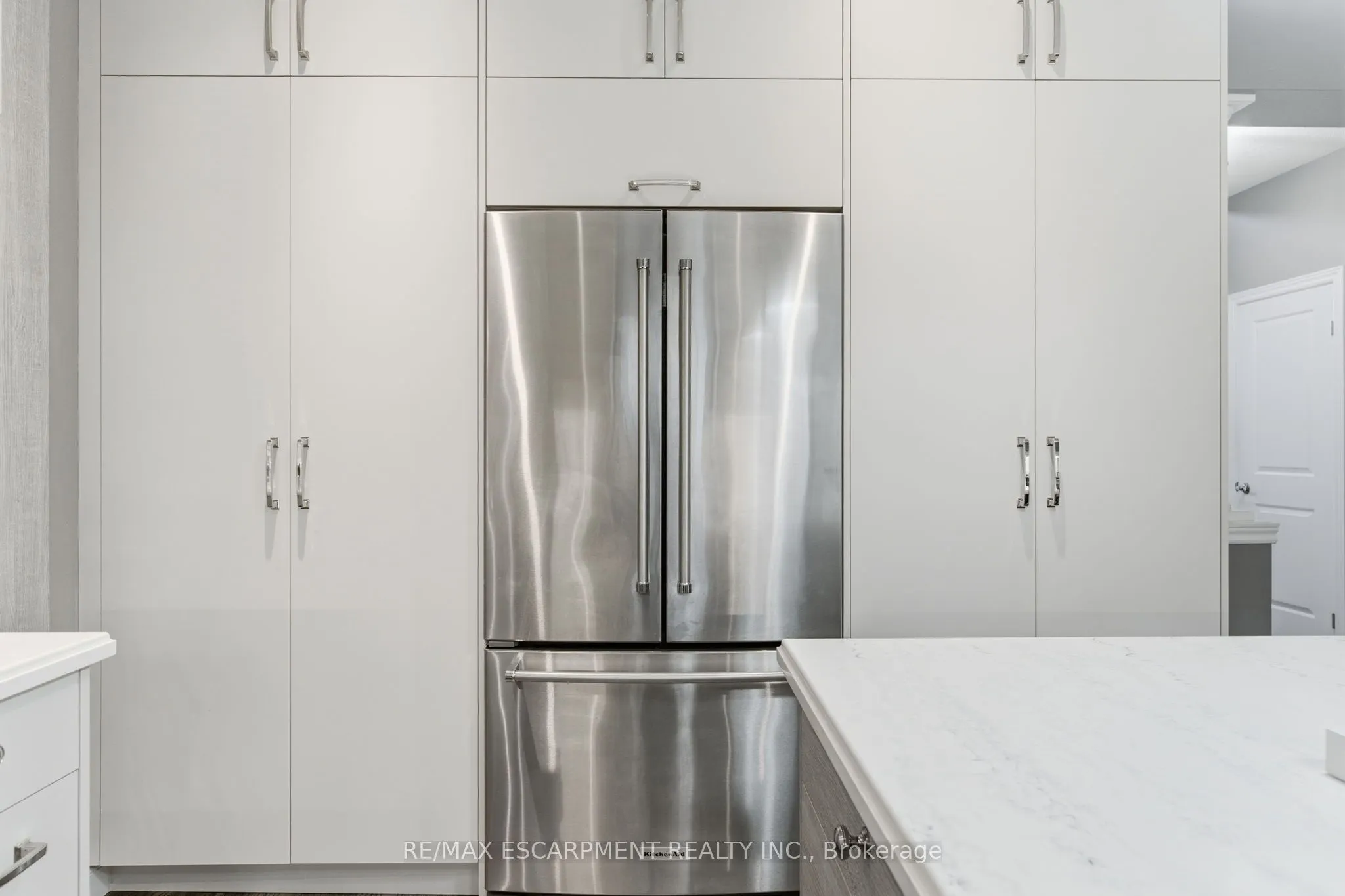 32 Hinrichs Crescent