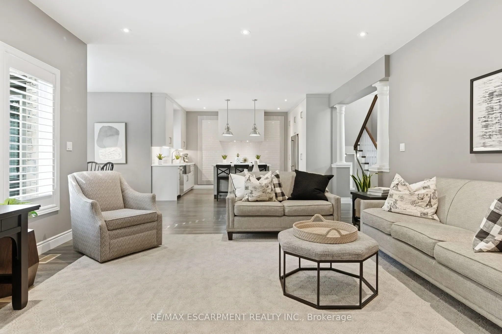 32 Hinrichs Crescent