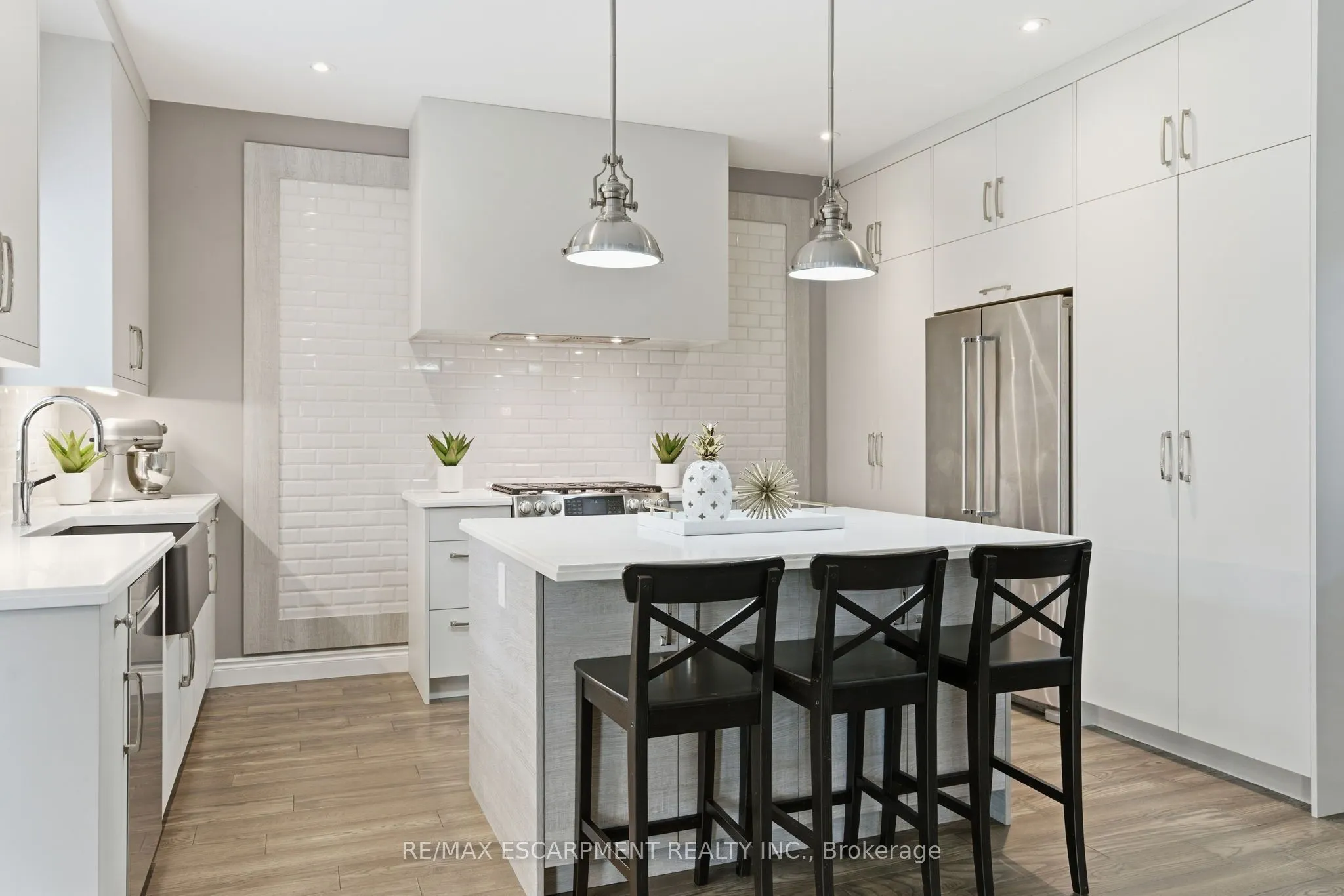 32 Hinrichs Crescent