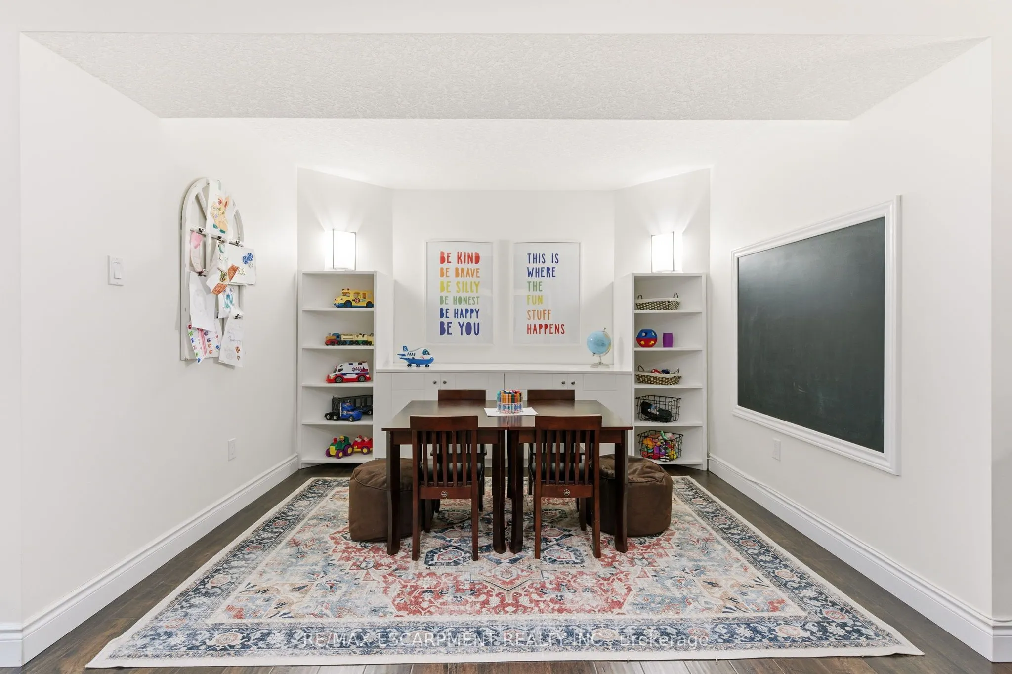 32 Hinrichs Crescent