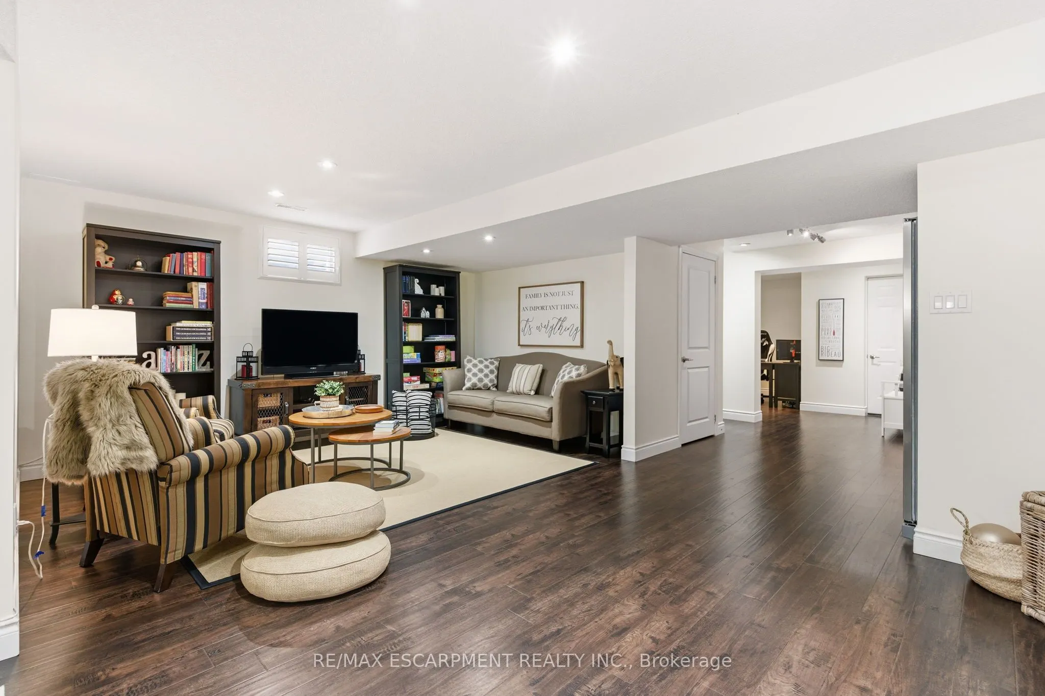 32 Hinrichs Crescent