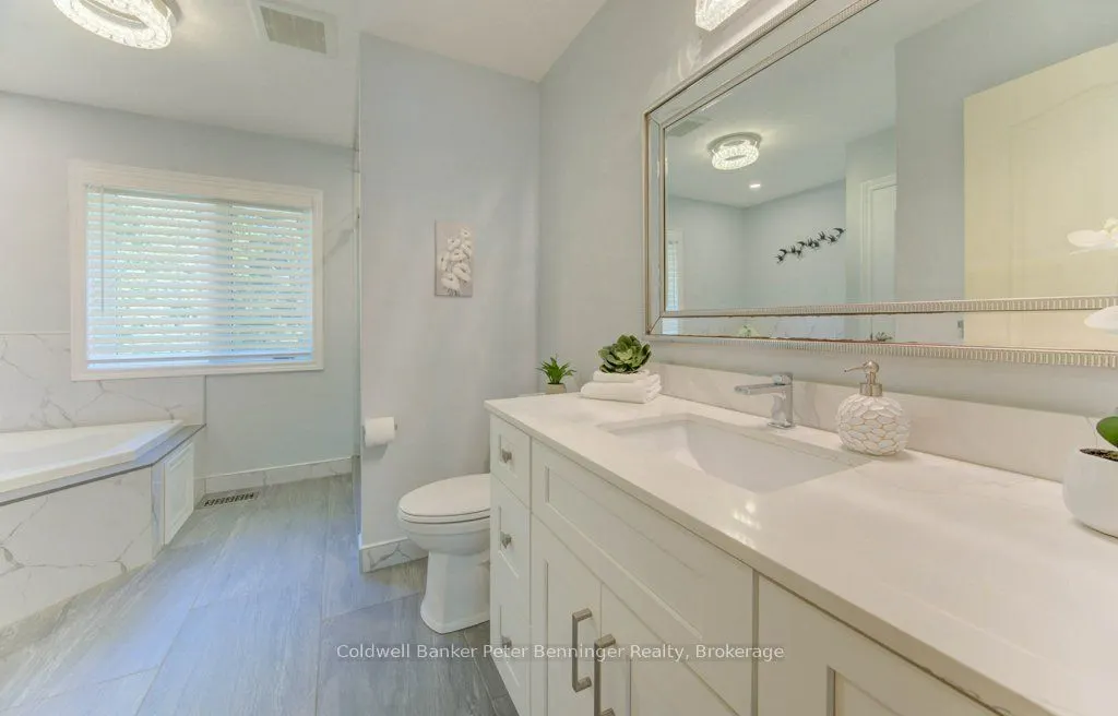 610 Stonebury Crescent