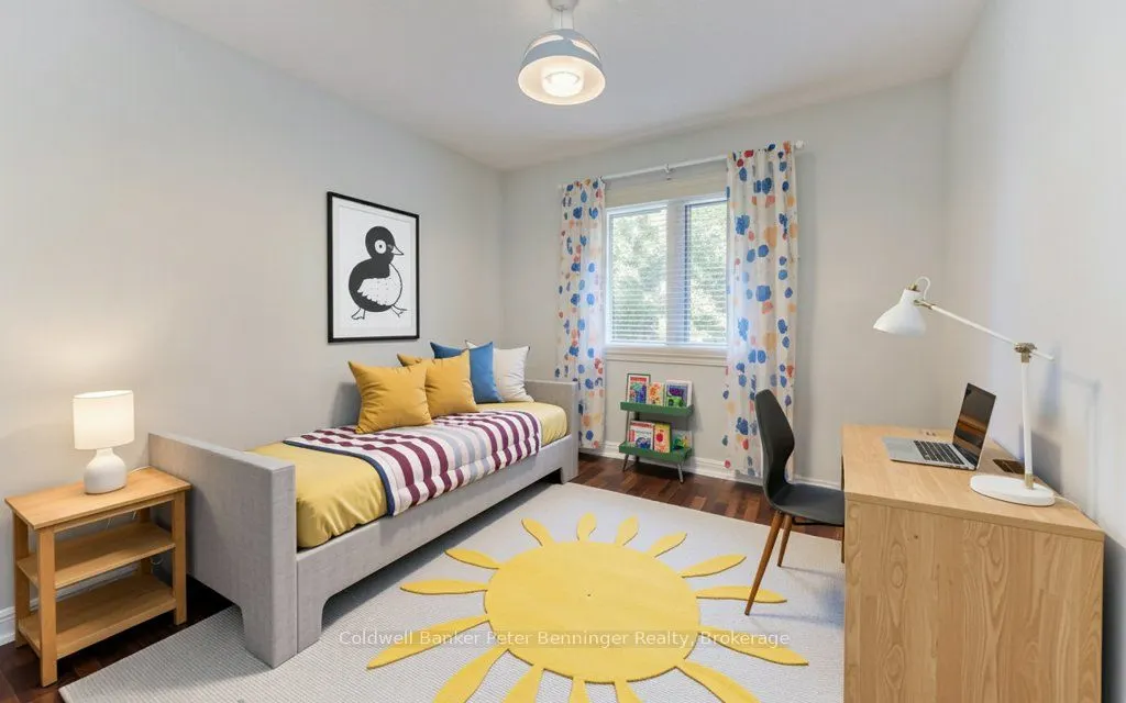 610 Stonebury Crescent