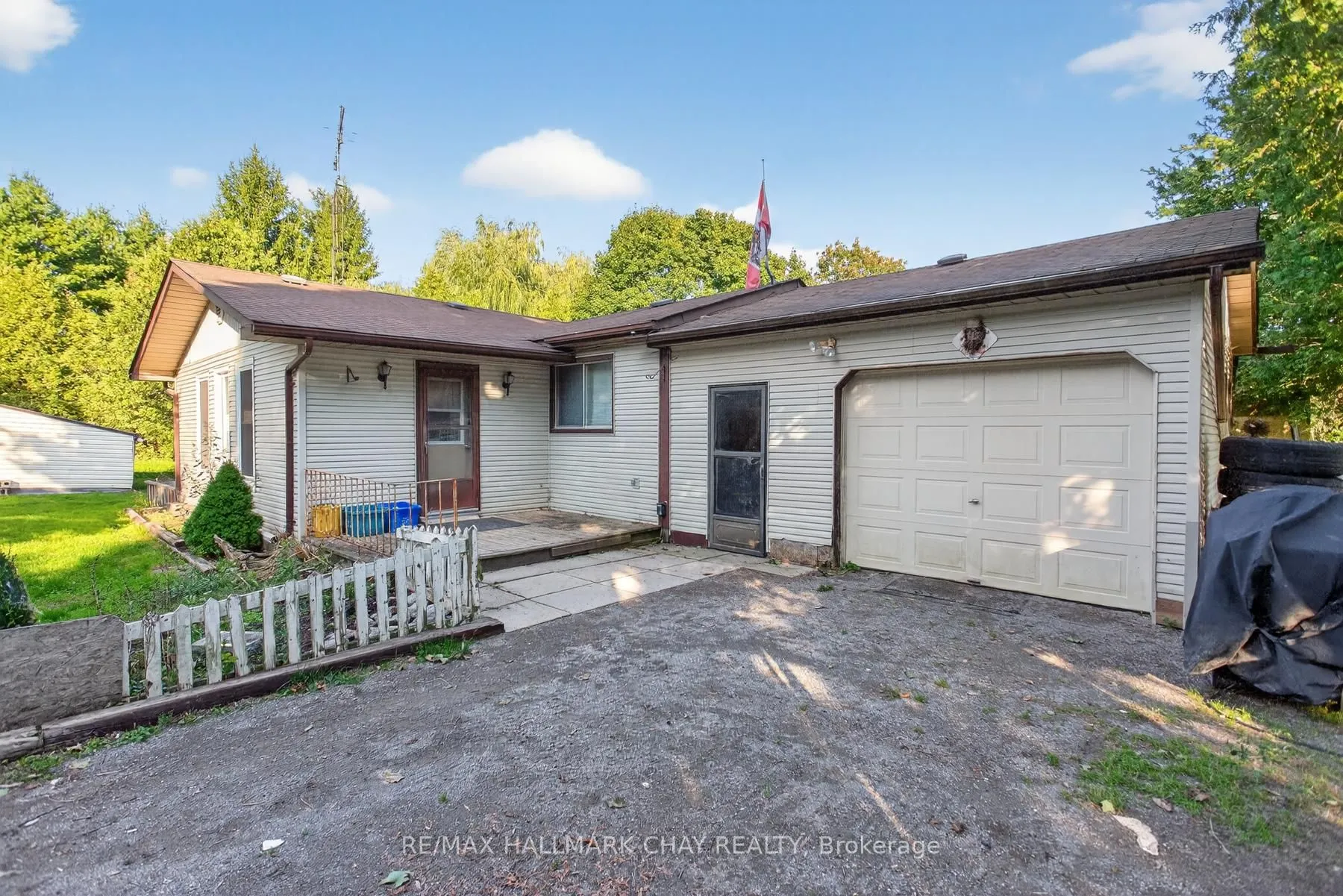 916C Silverleaf Drive