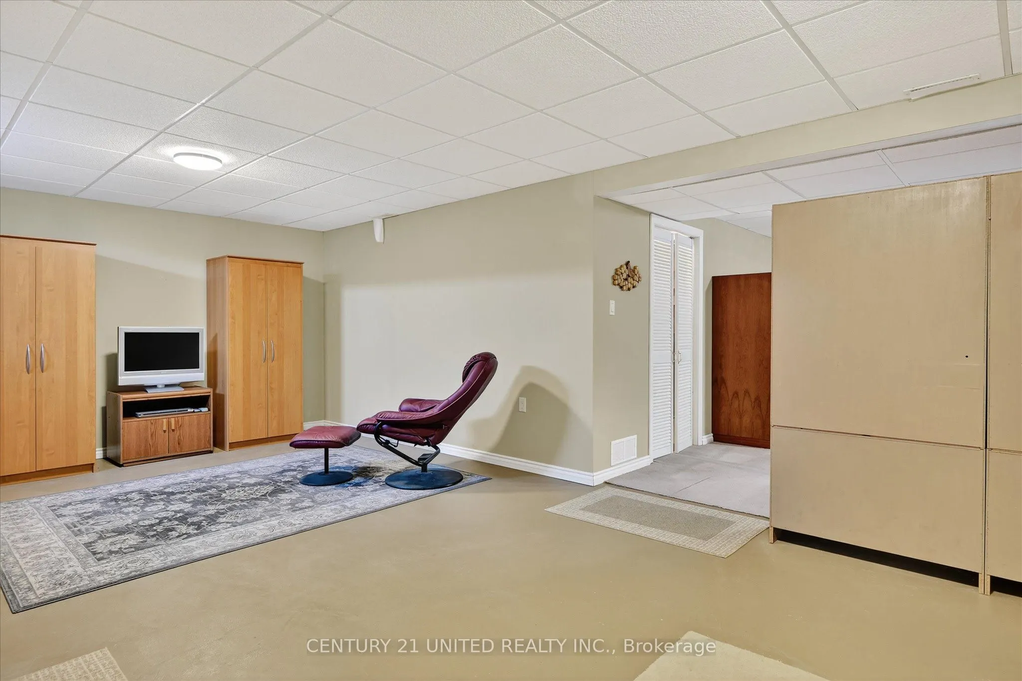 6 Village Crescent, #15