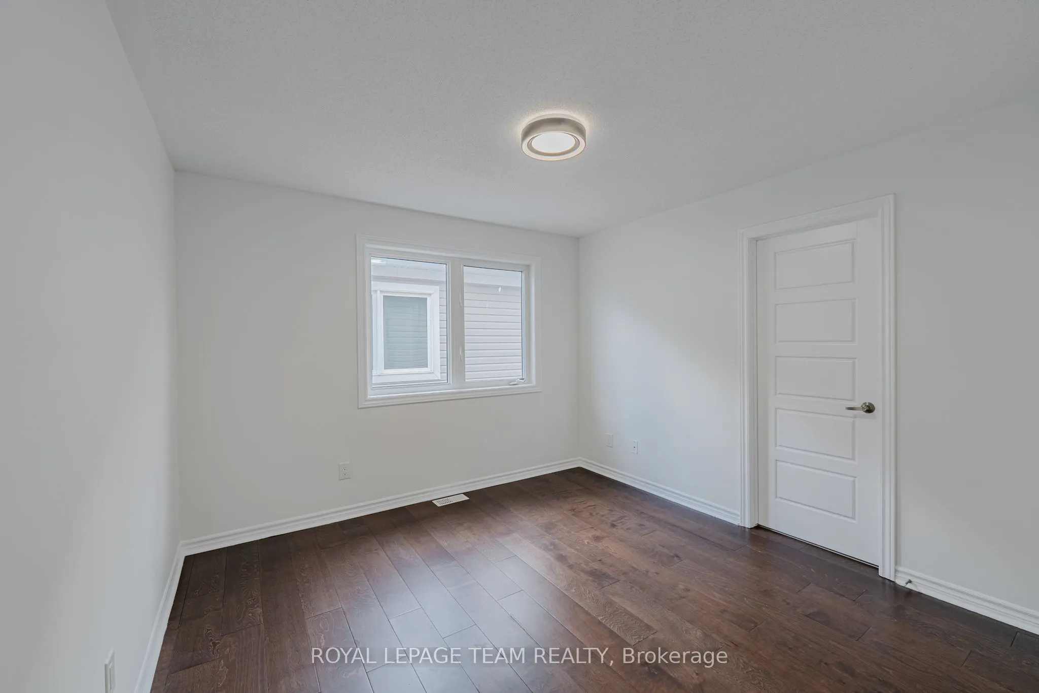 113 Lily Pond Street S