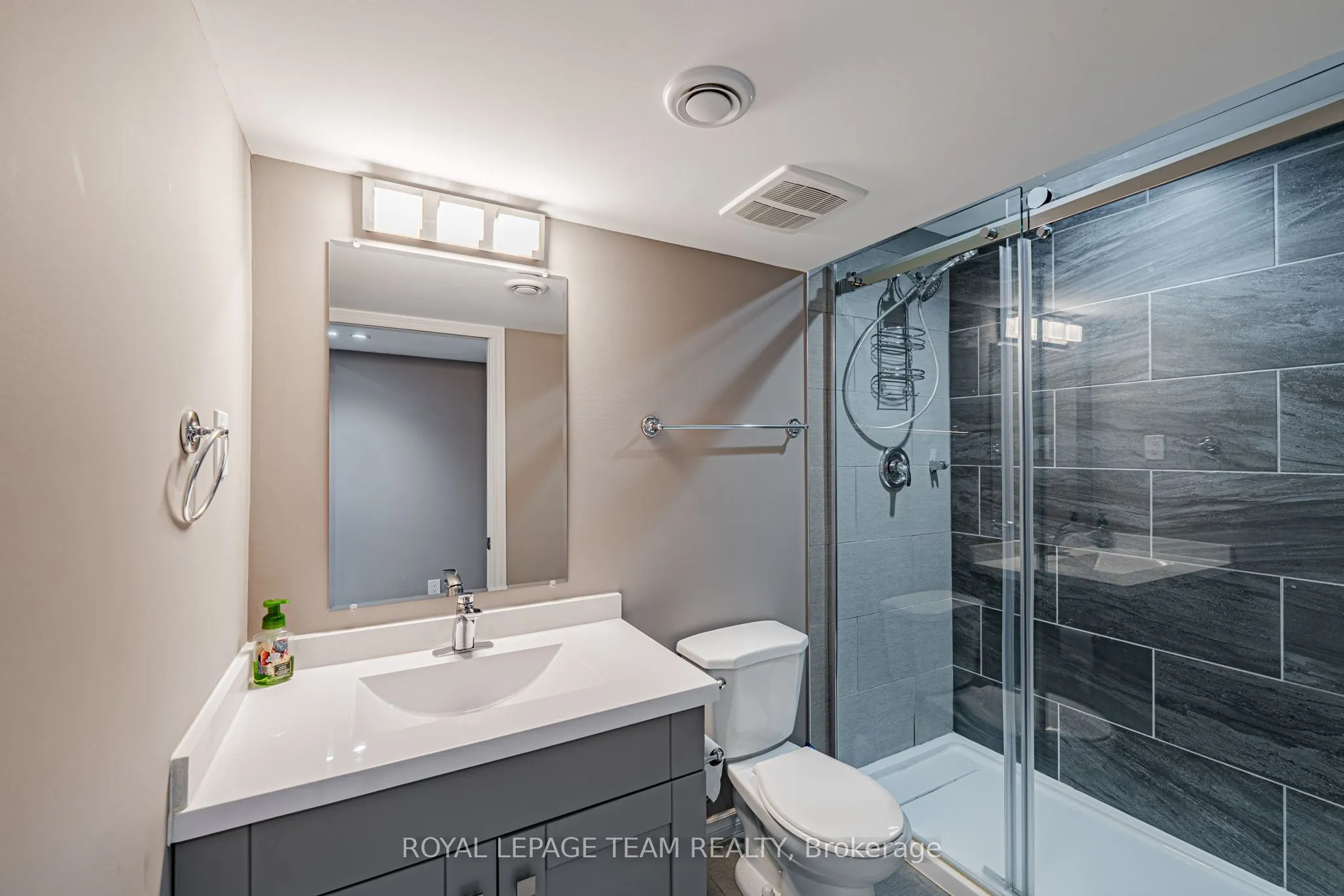 113 Lily Pond Street S