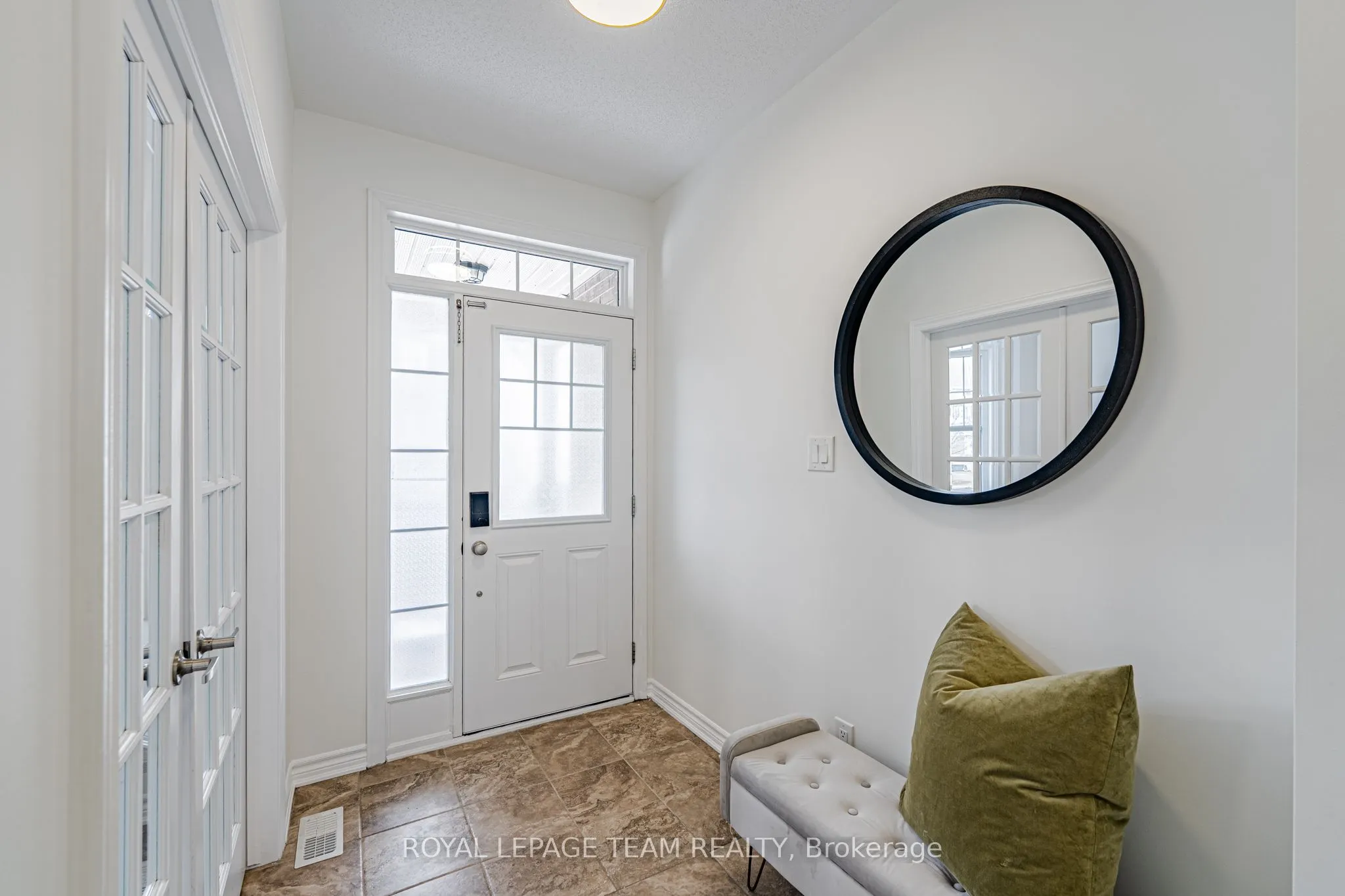 113 Lily Pond Street S