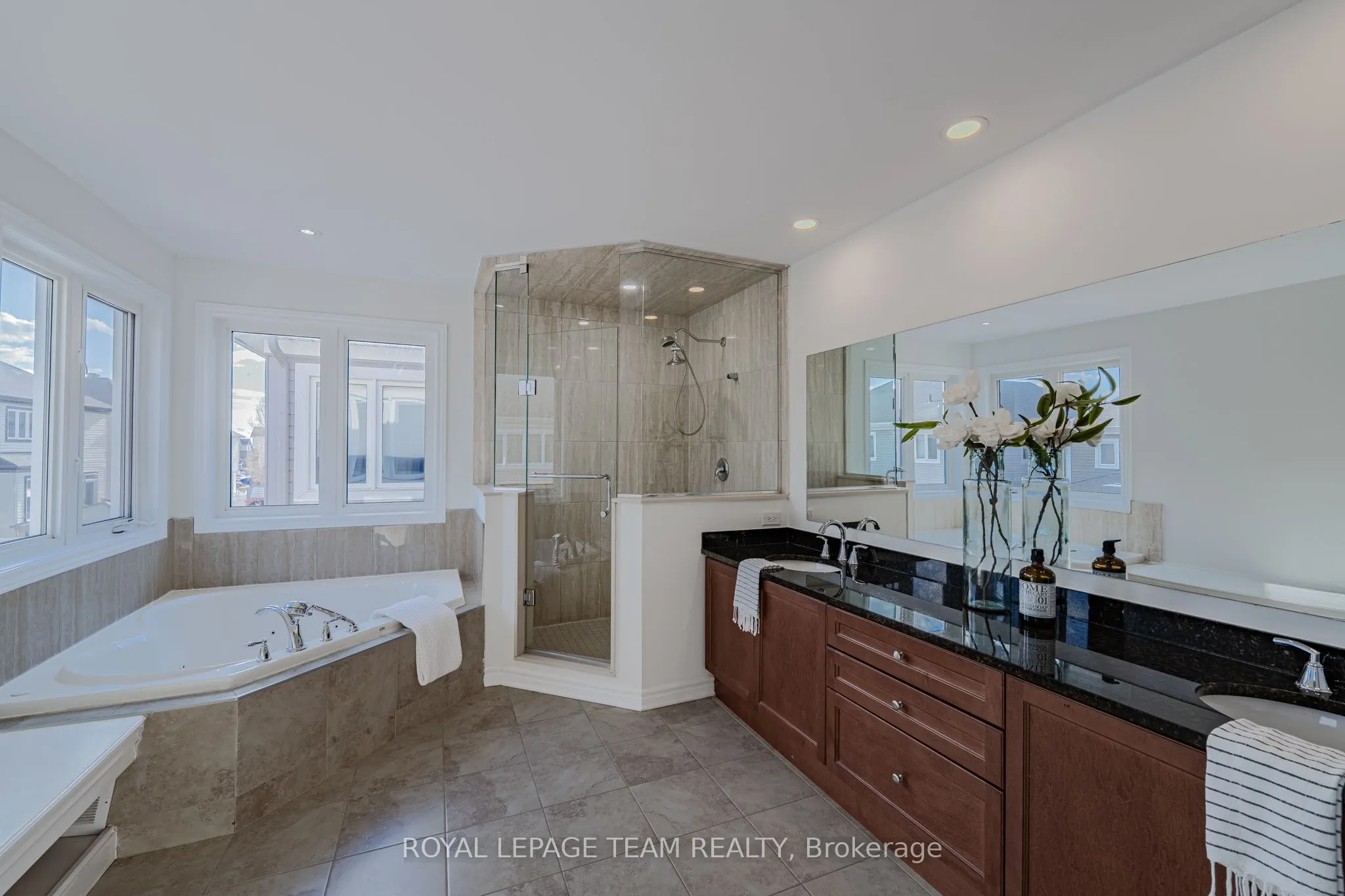 113 Lily Pond Street S