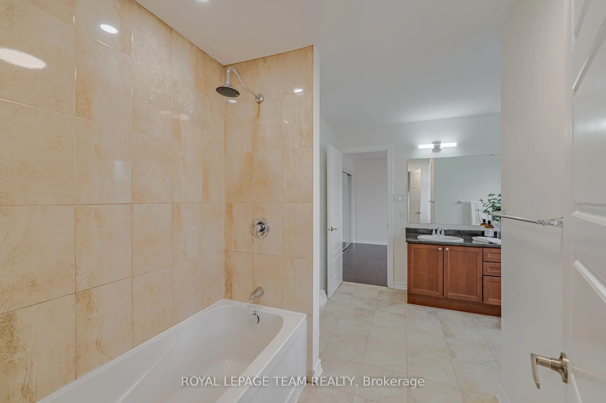 113 Lily Pond Street S