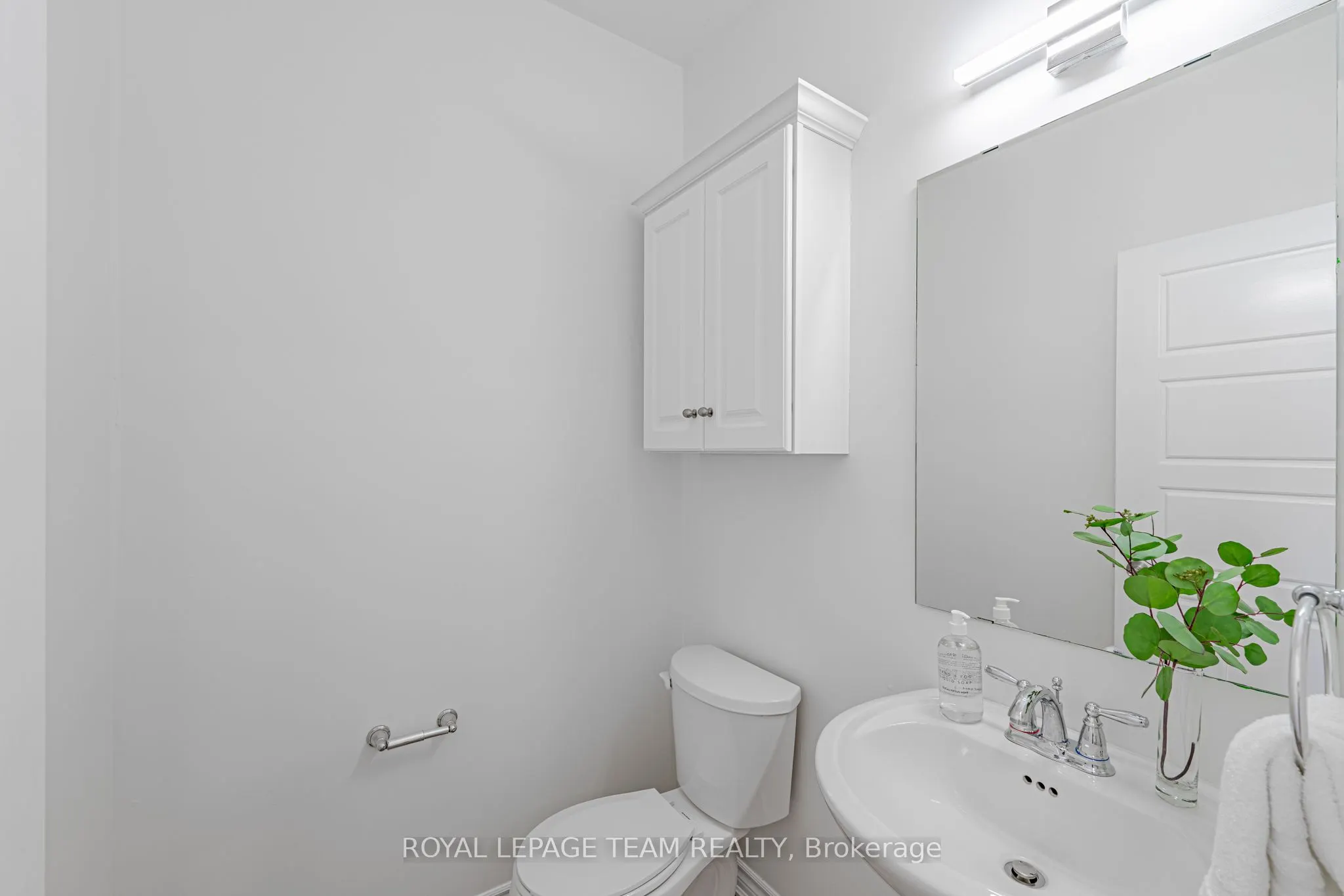 113 Lily Pond Street S