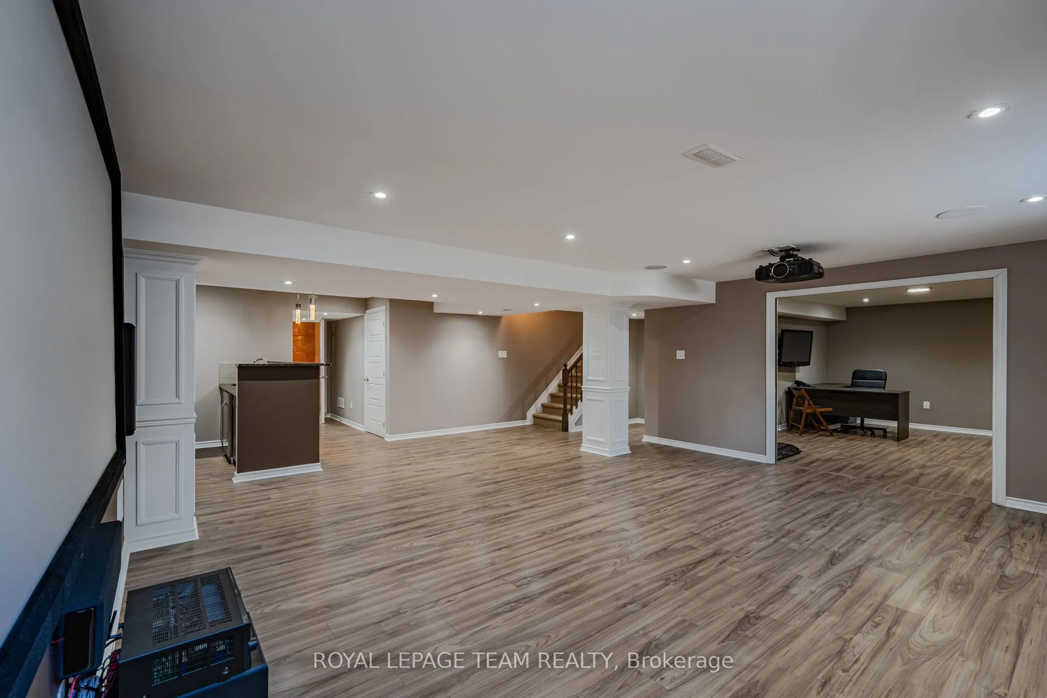 113 Lily Pond Street S