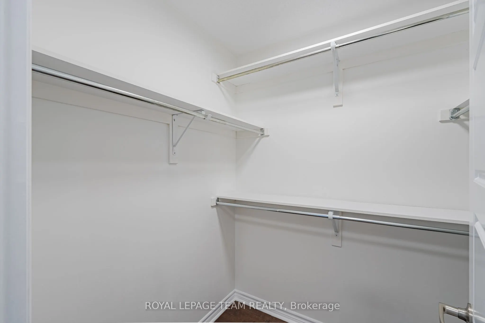 113 Lily Pond Street S