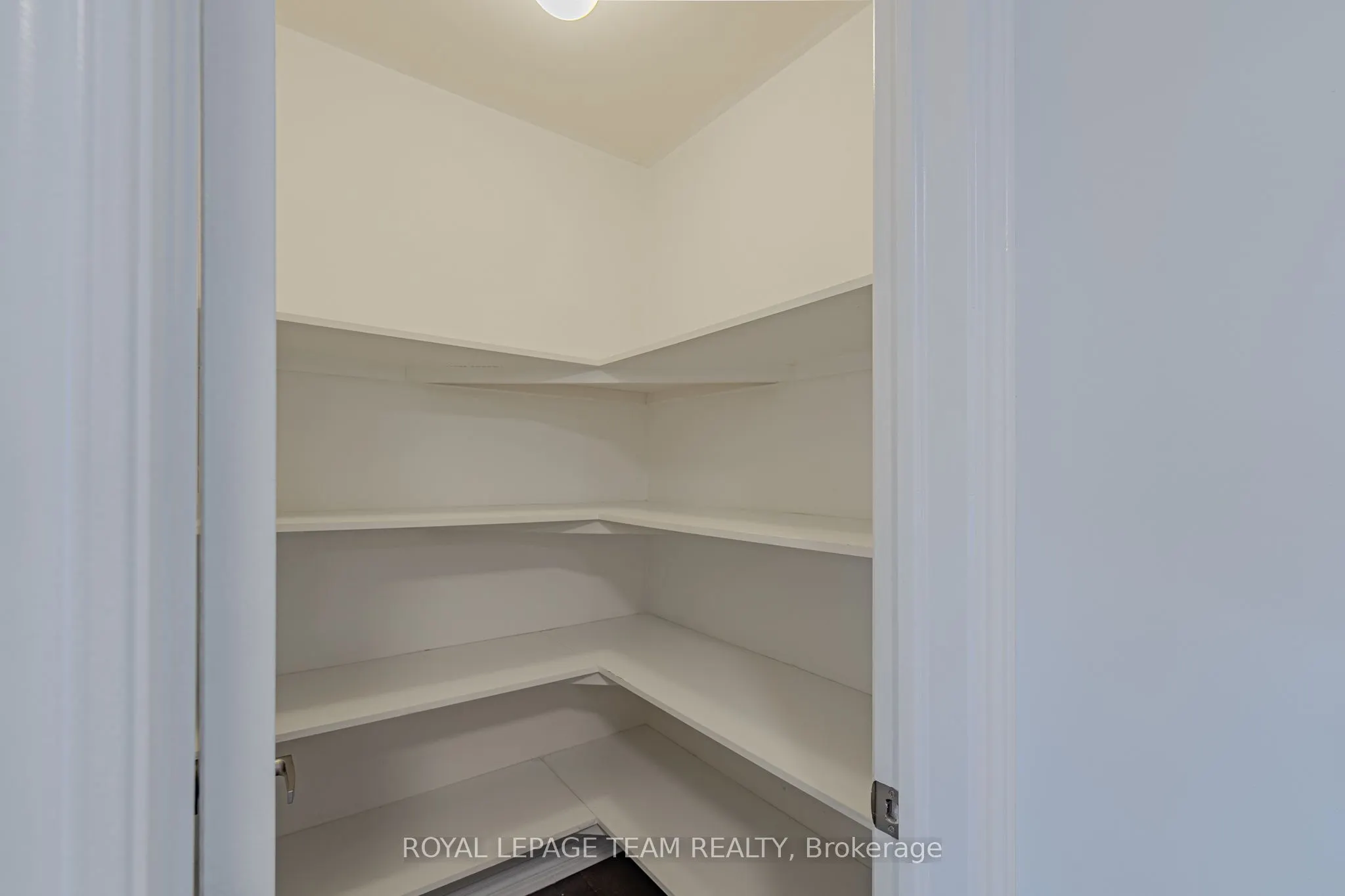 113 Lily Pond Street S