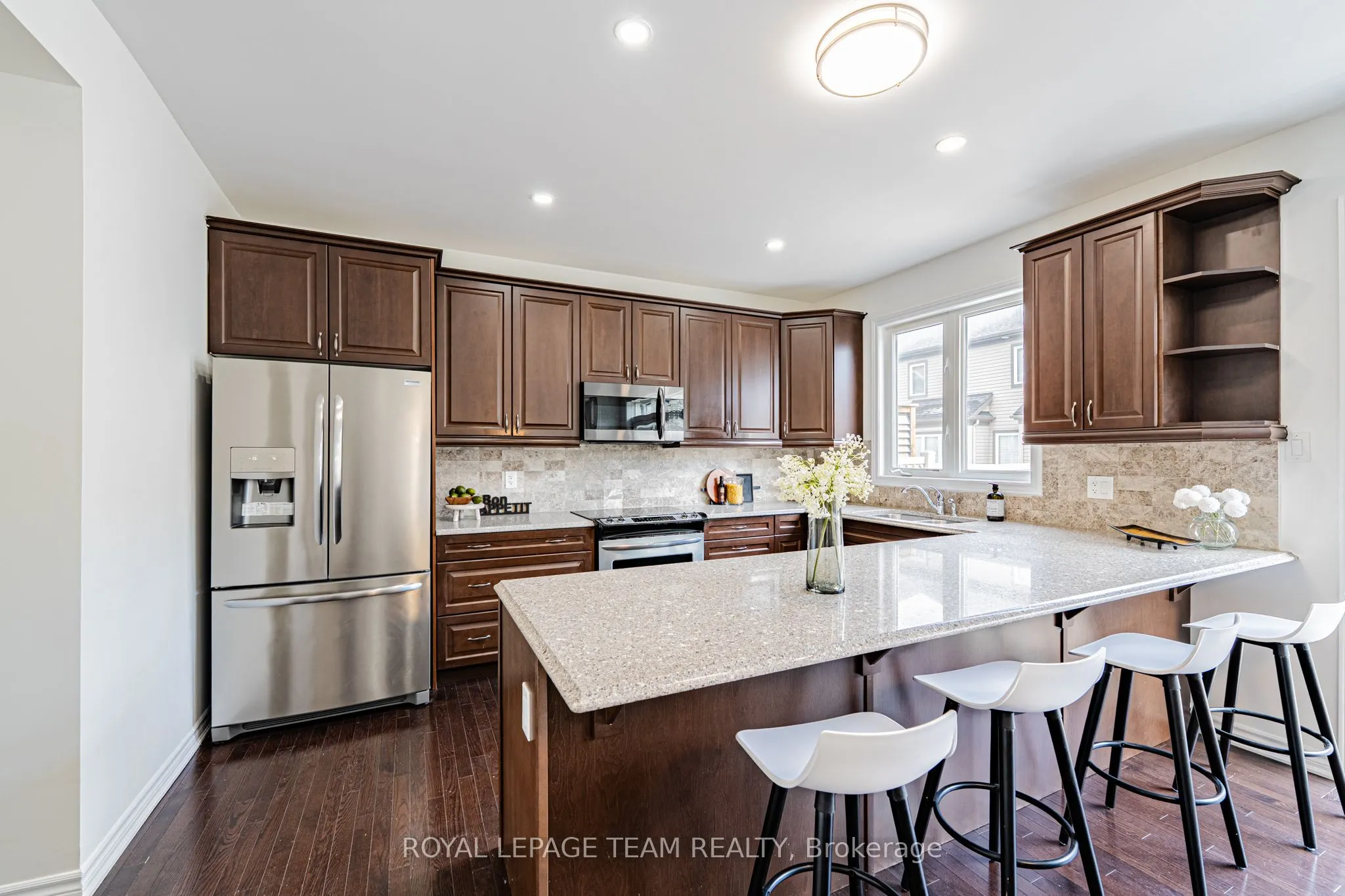 113 Lily Pond Street S