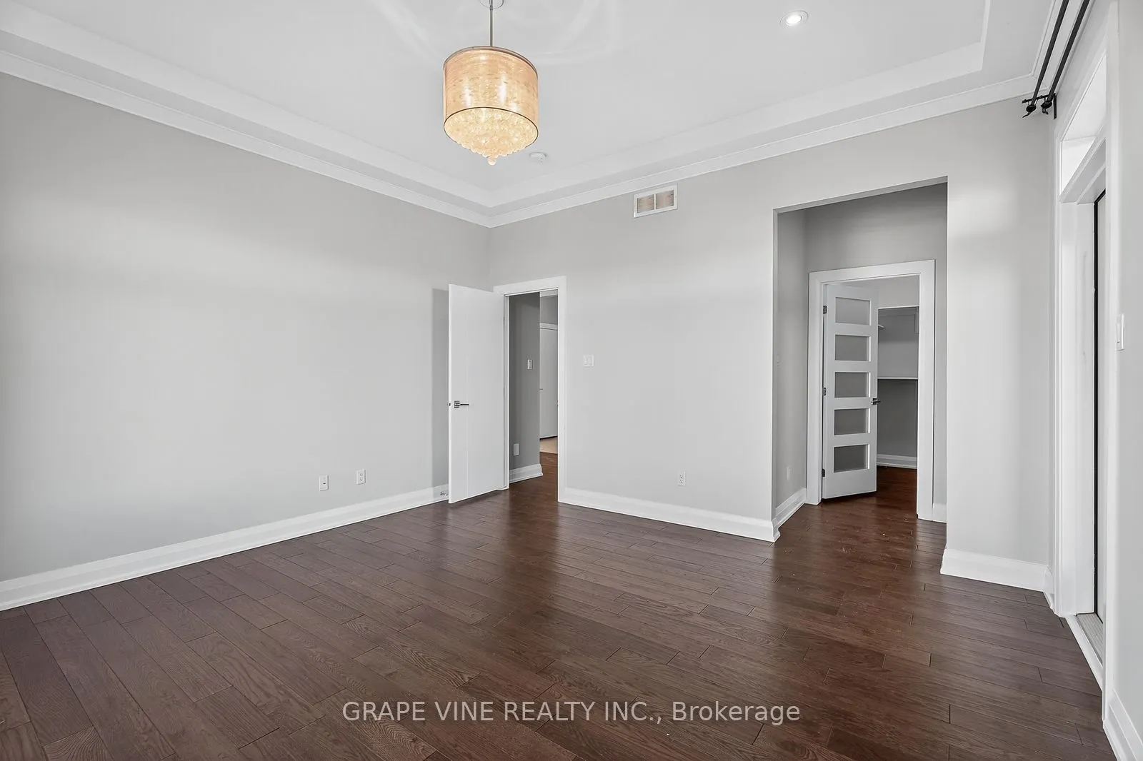 6835 Springrun Place