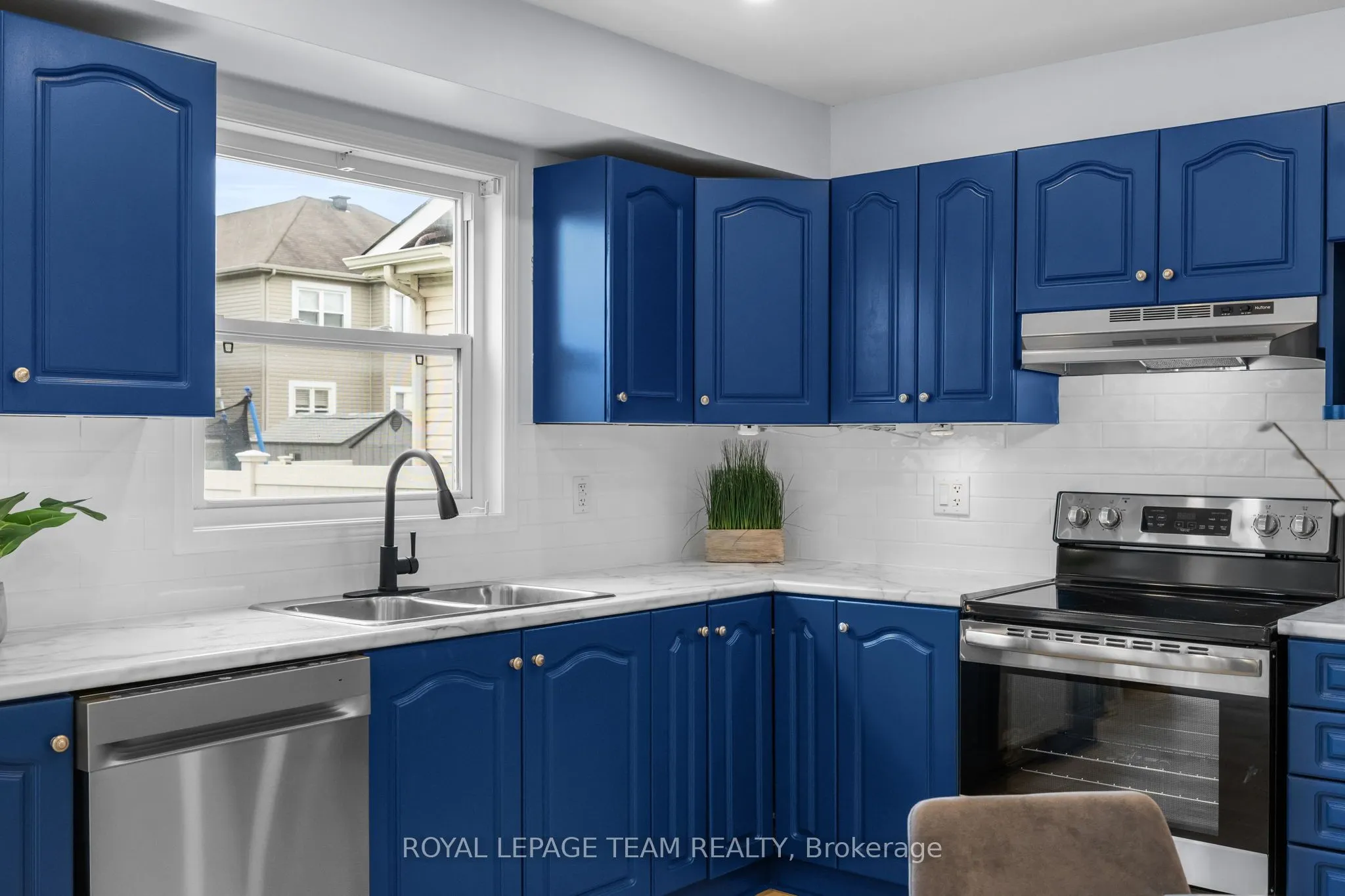 381 Moffatt Pond Court