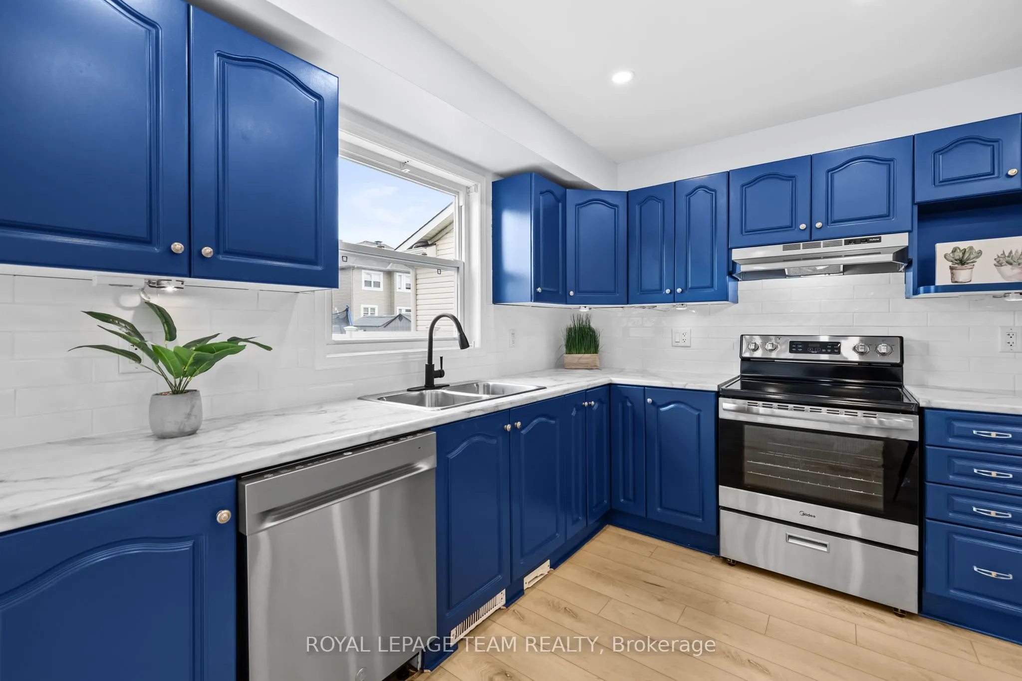 381 Moffatt Pond Court