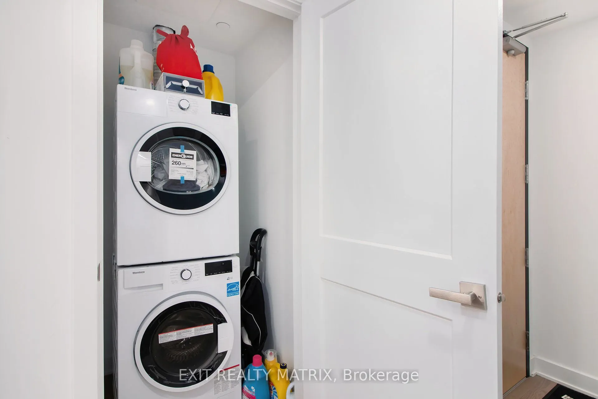 340 Queen Street, #1101