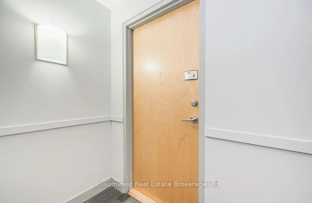 1 Victoria Street, #1204