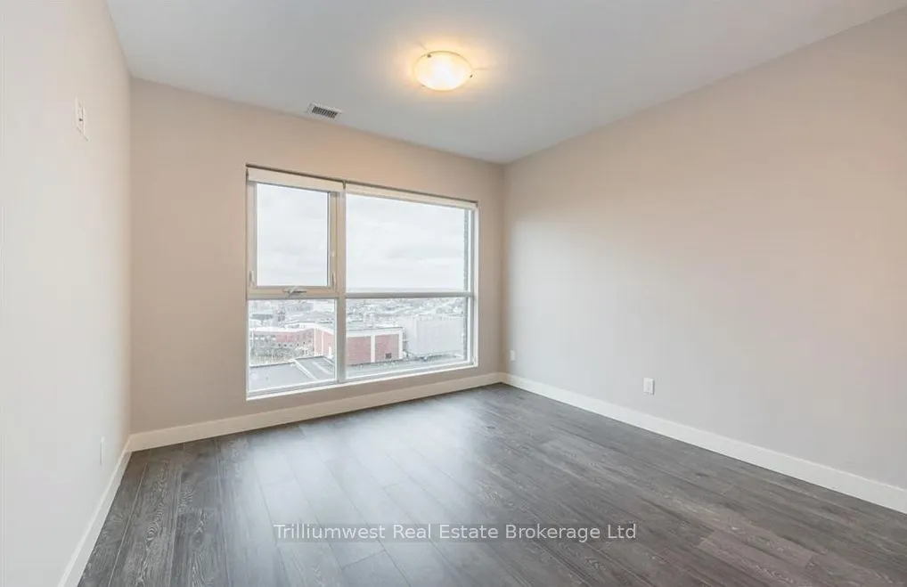 1 Victoria Street, #1204