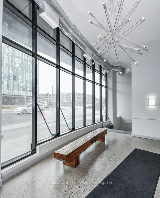 1 Victoria Street, #1204