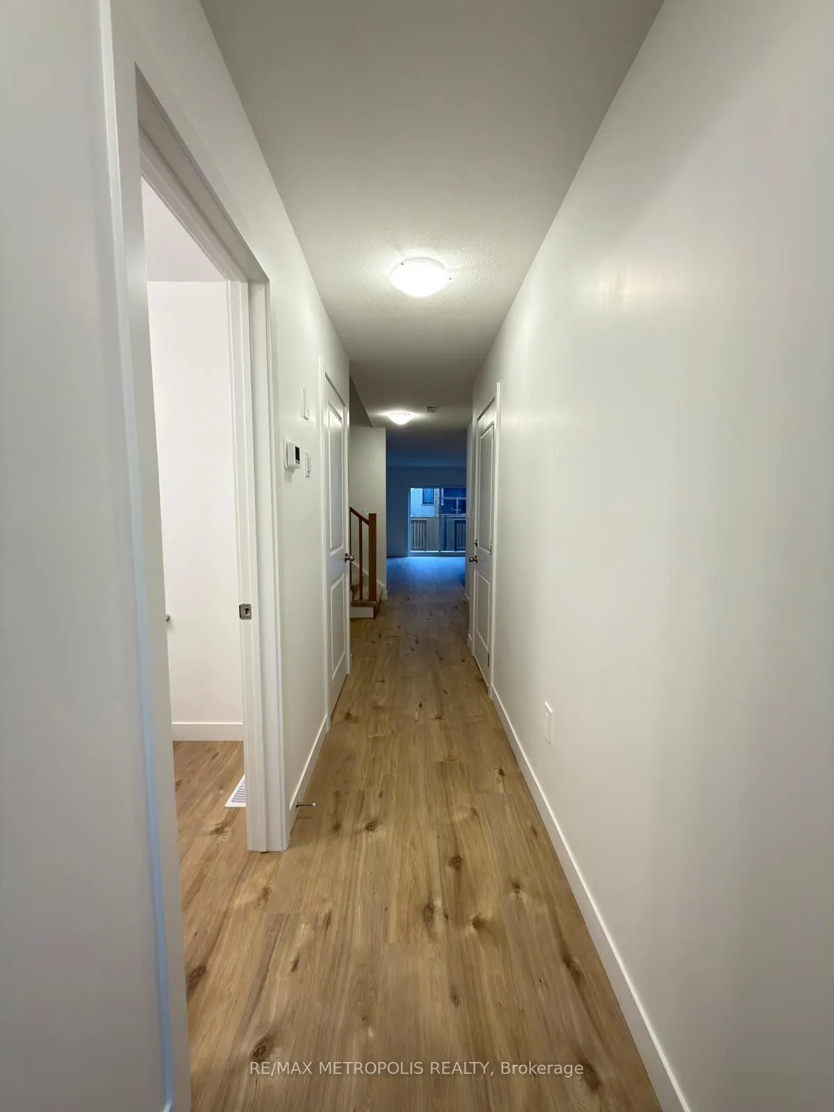 22 OAK FOREST Common