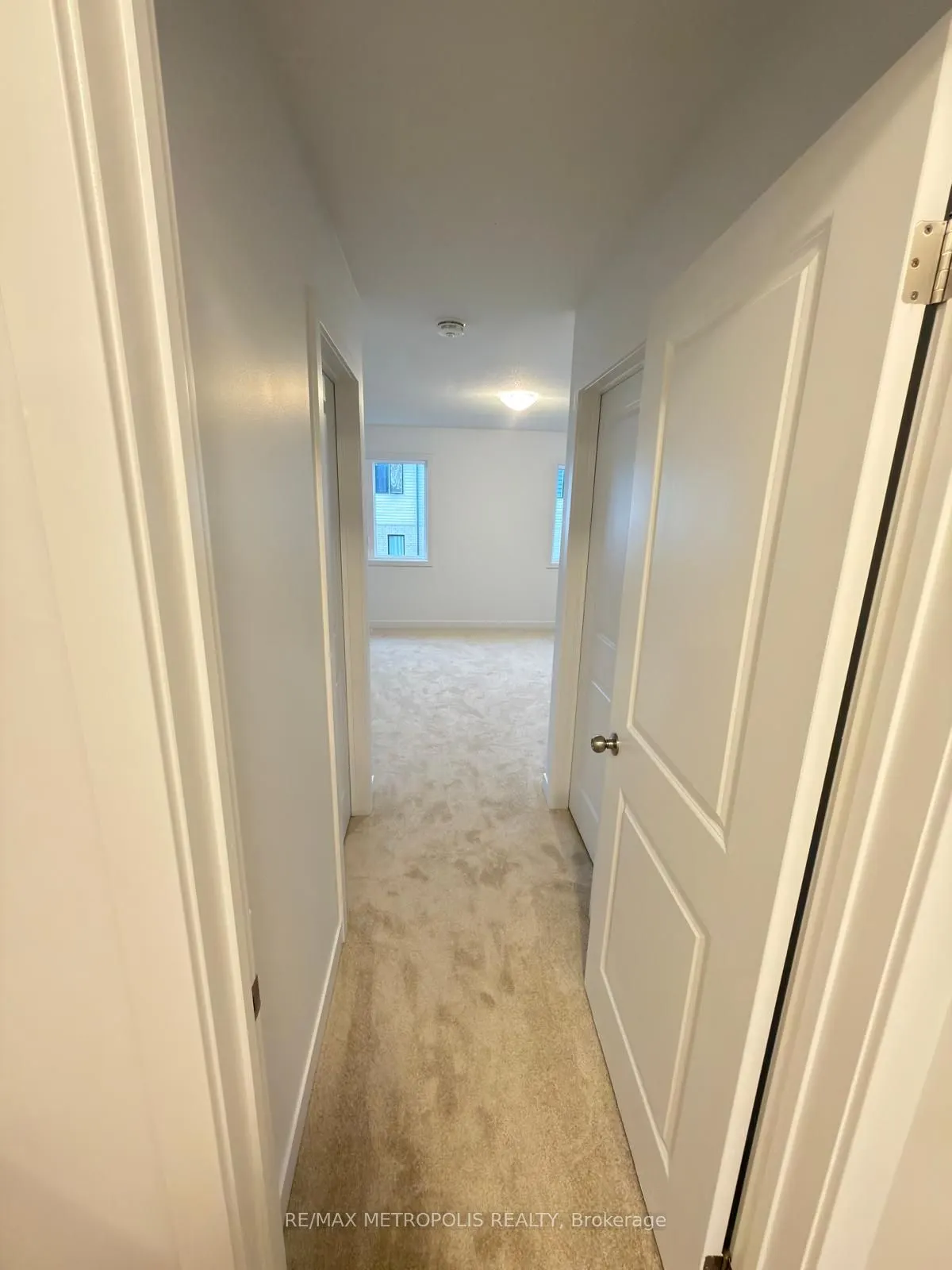 22 OAK FOREST Common