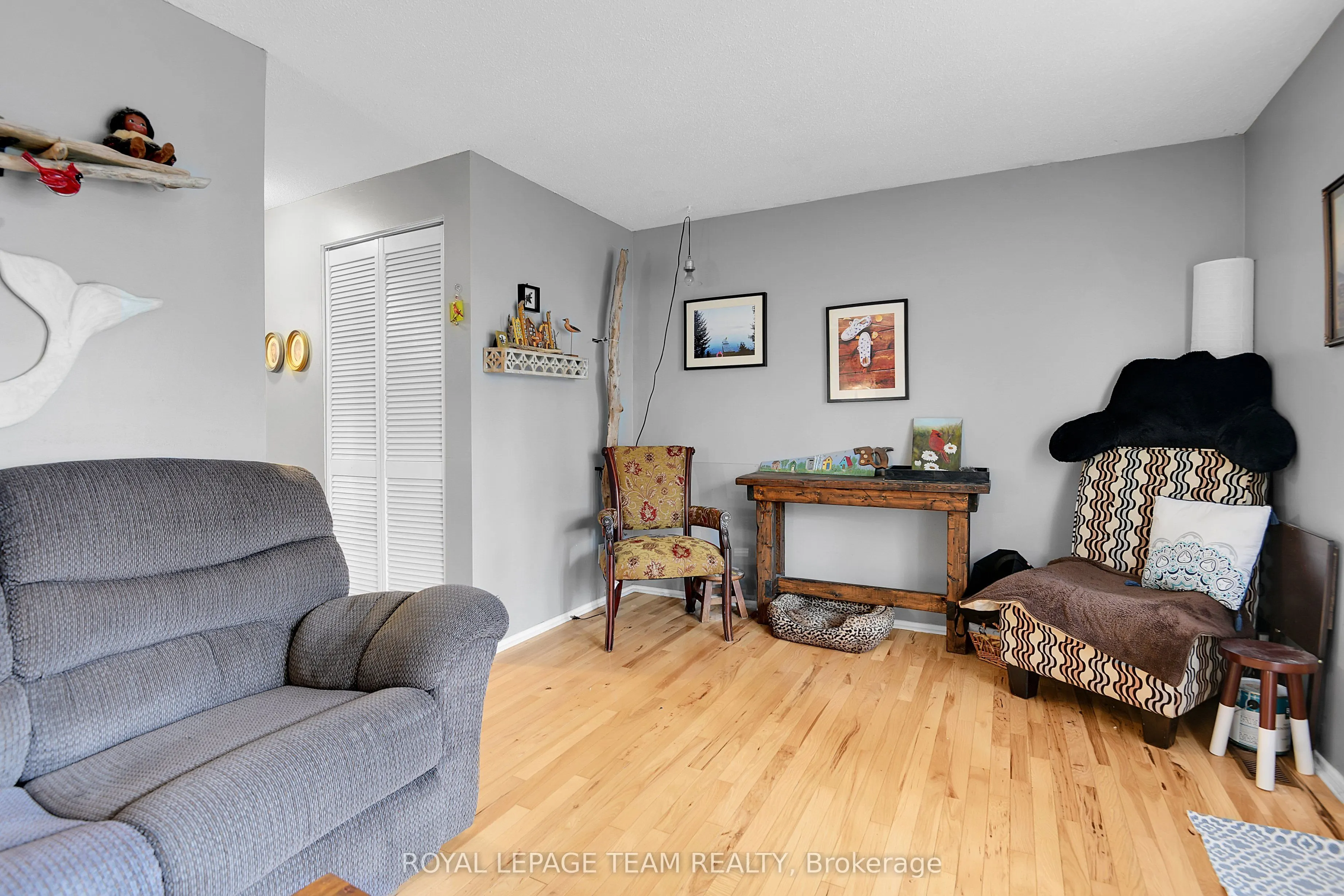 902 Elmsmere Road, #B