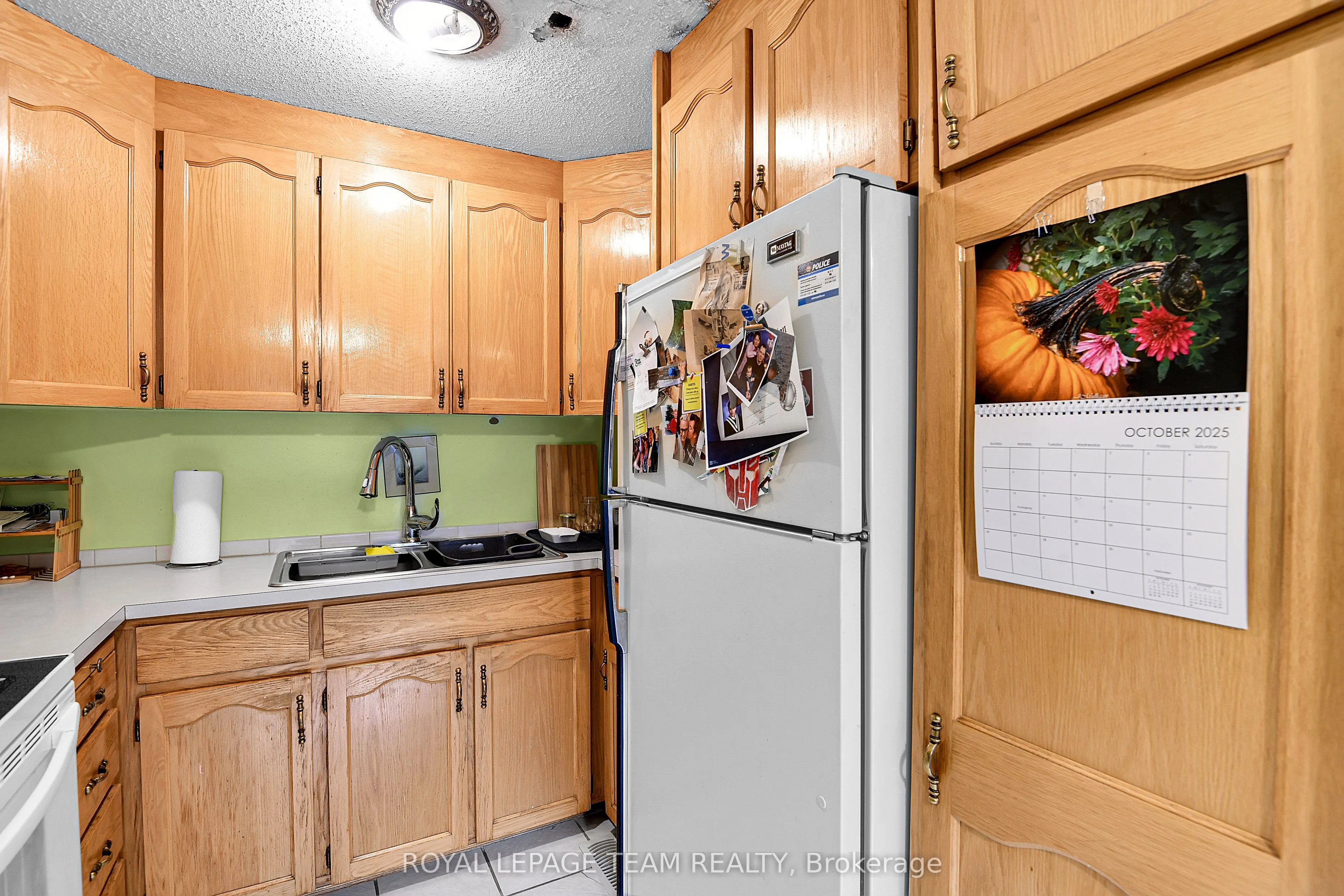 902 Elmsmere Road, #B