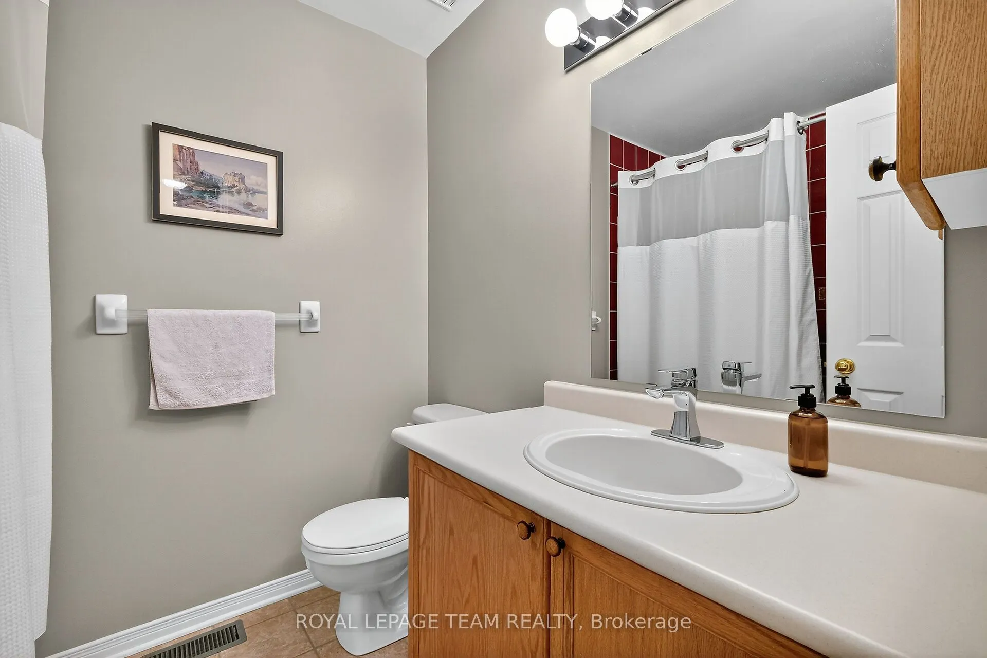 25 Bayswater Avenue, ##26