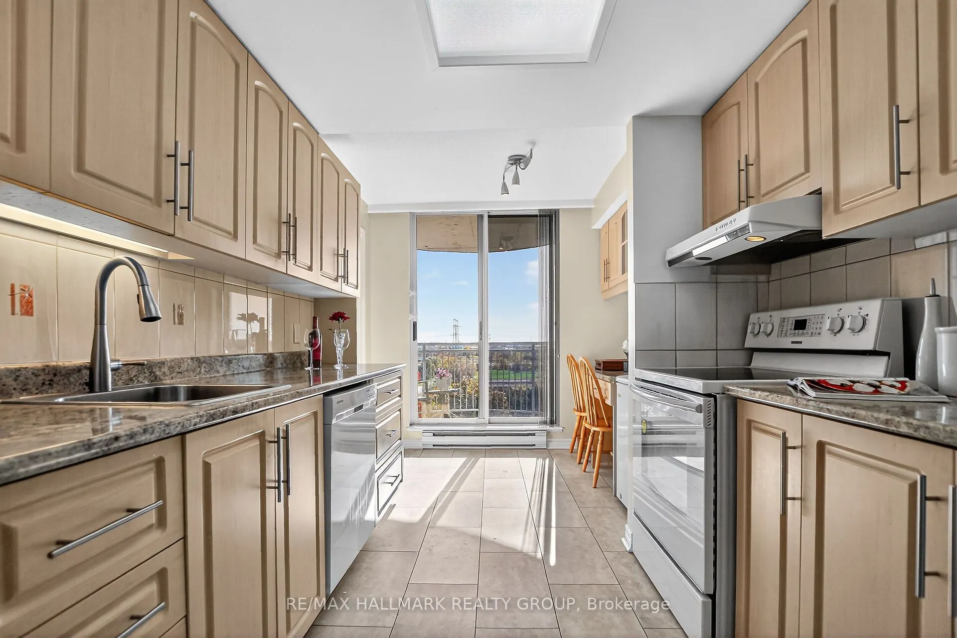 100 Grant Carman Drive, #606