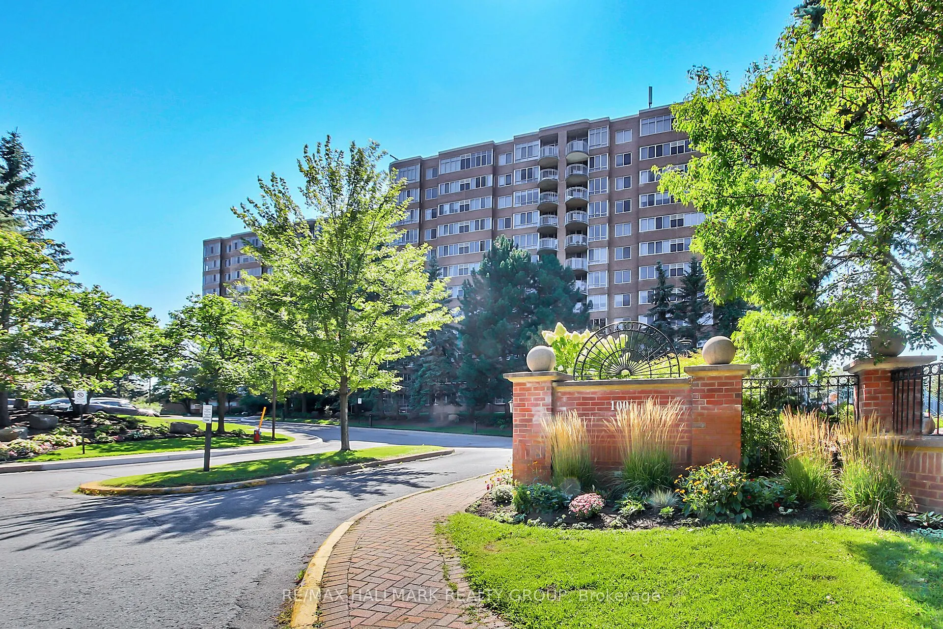 100 Grant Carman Drive, #606