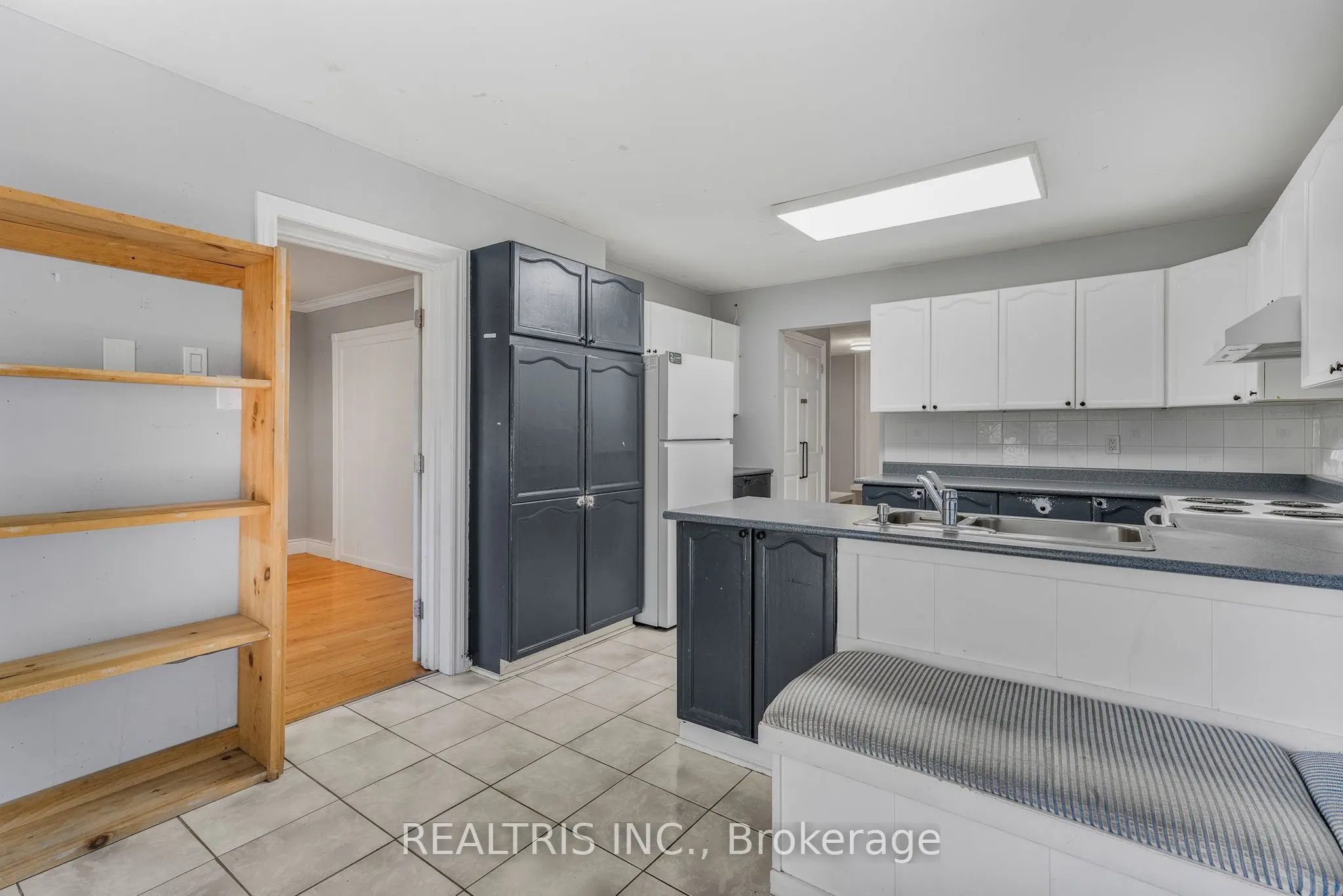 1905 DES EPINETTES Avenue