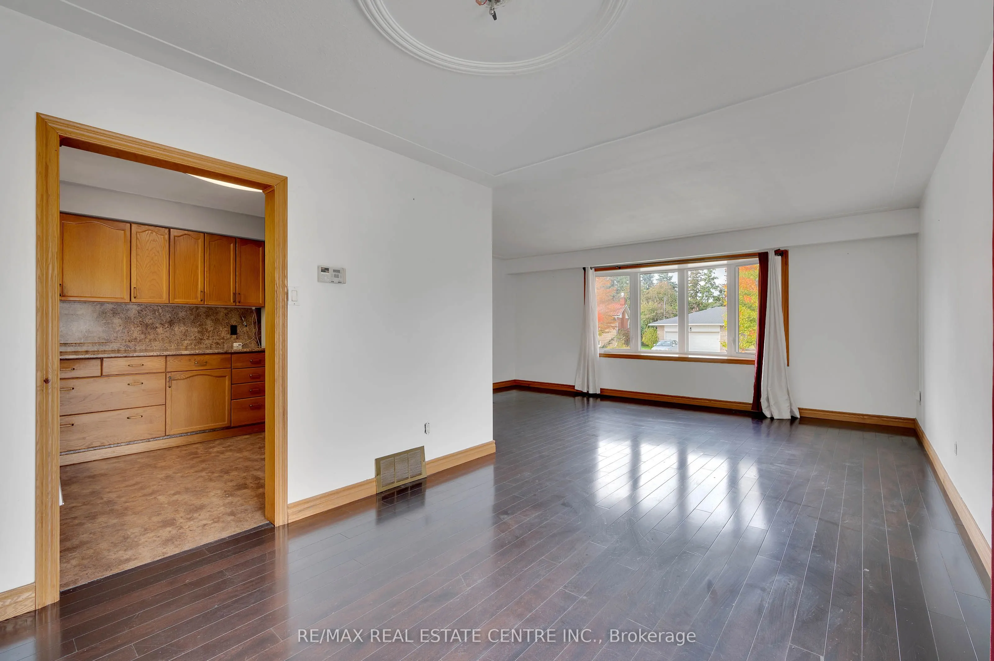 18 Kingston Crescent