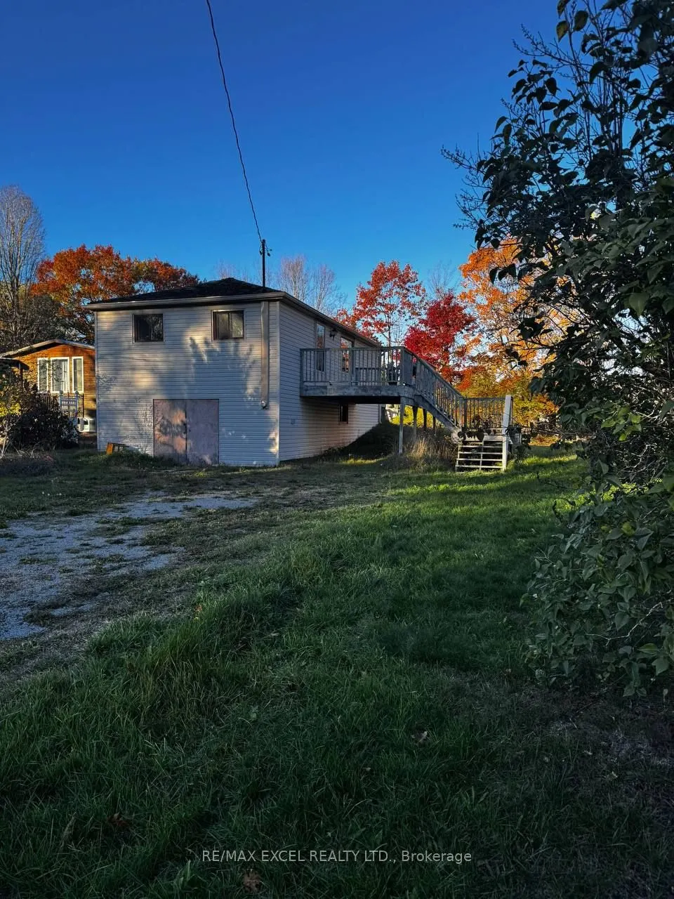 19 Lakeview Cottage Road