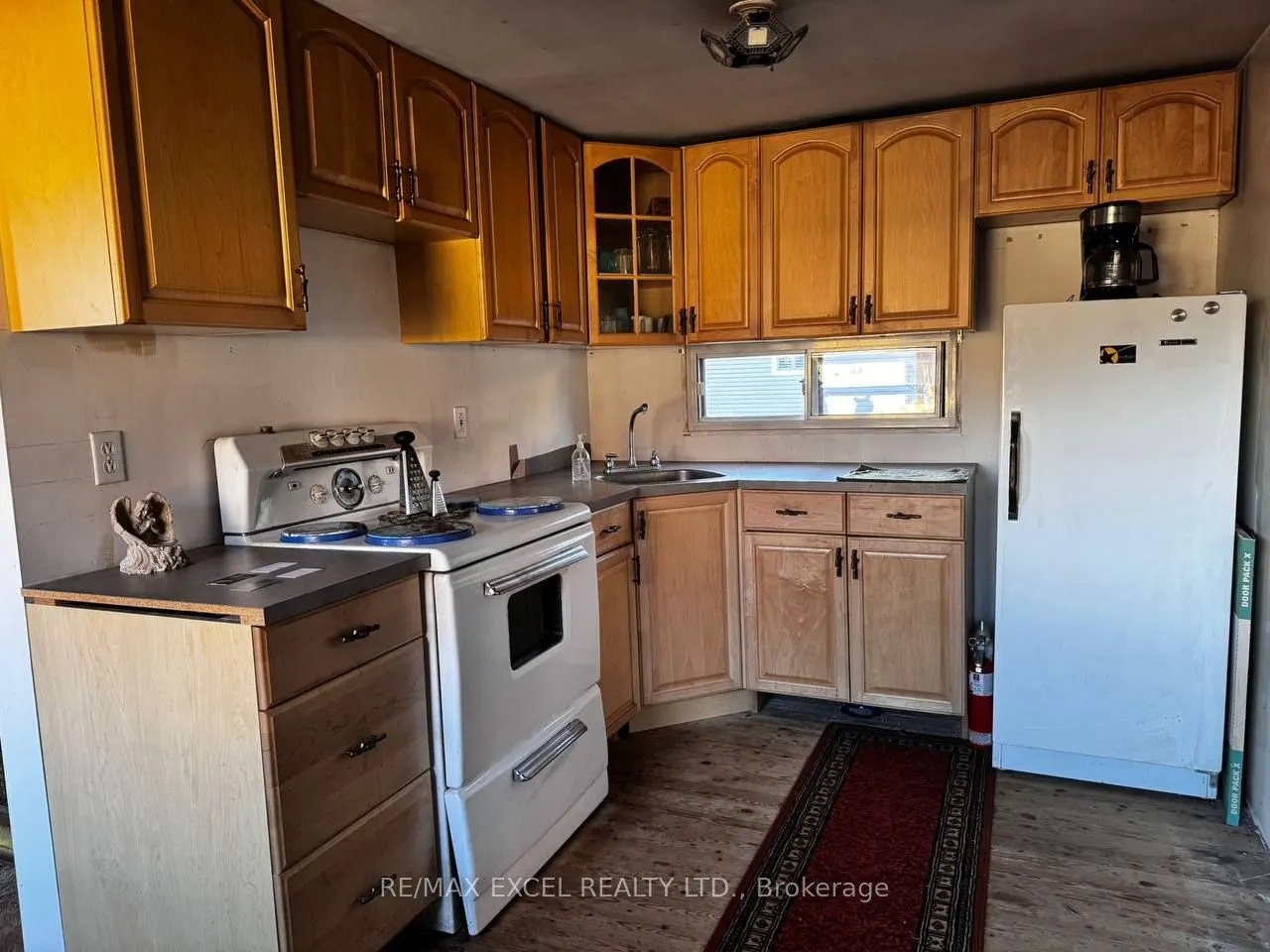 19 Lakeview Cottage Road