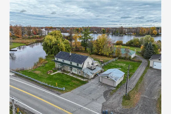 6763 Rideau Valley Drive S