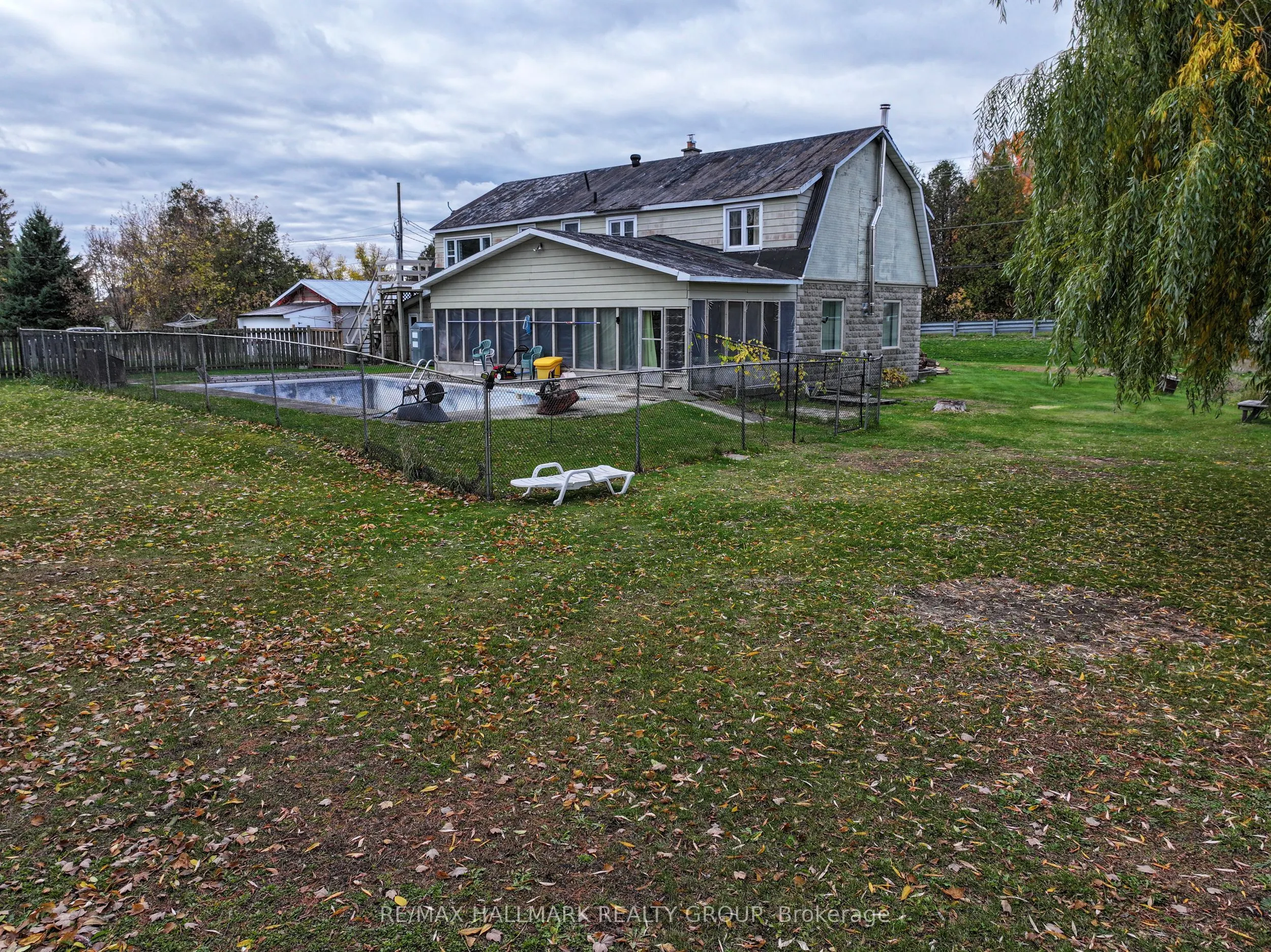 6763 Rideau Valley Drive S