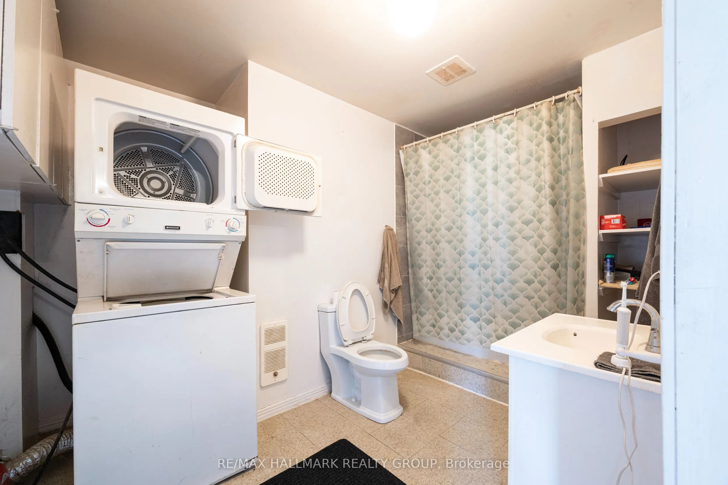 6763 Rideau Valley Drive S